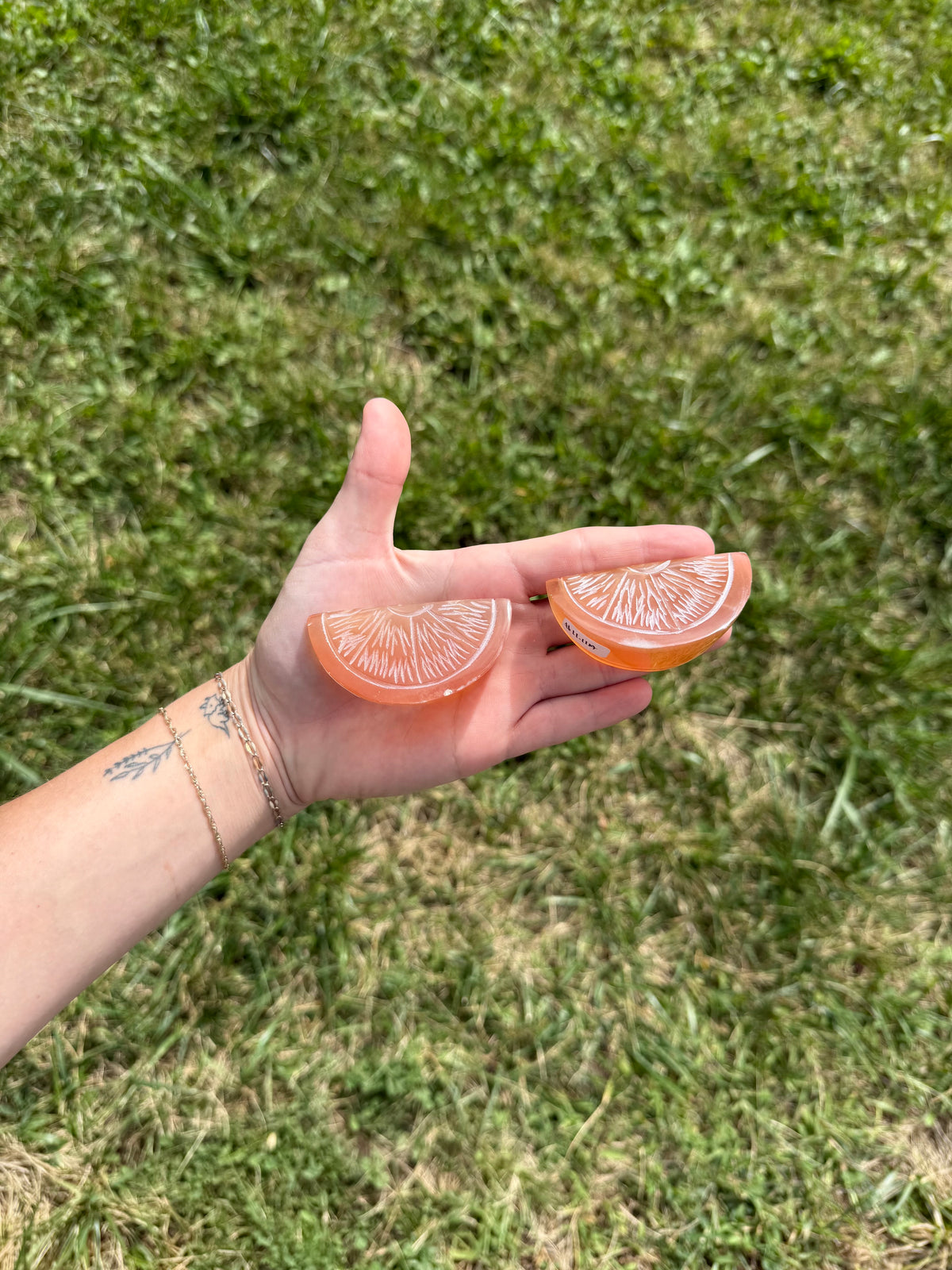 Honey calcite fruit slice