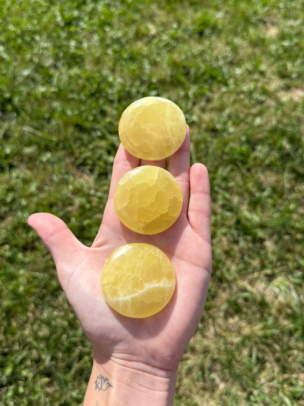 Large lemon calcite round flats