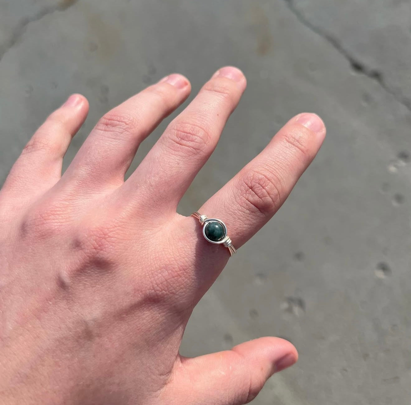 Round crystal ring 6mm