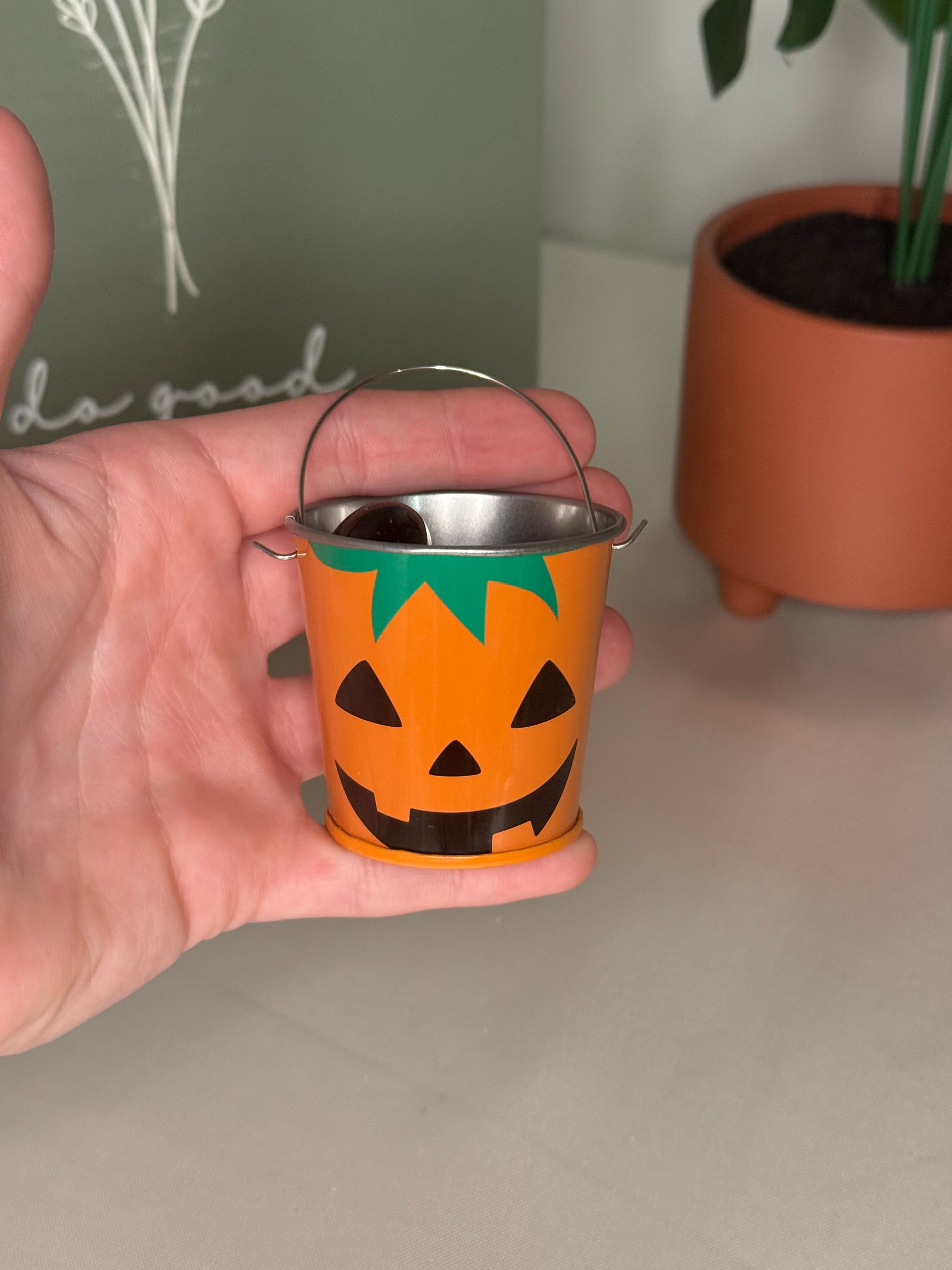 Mini mystery halloween buckets
