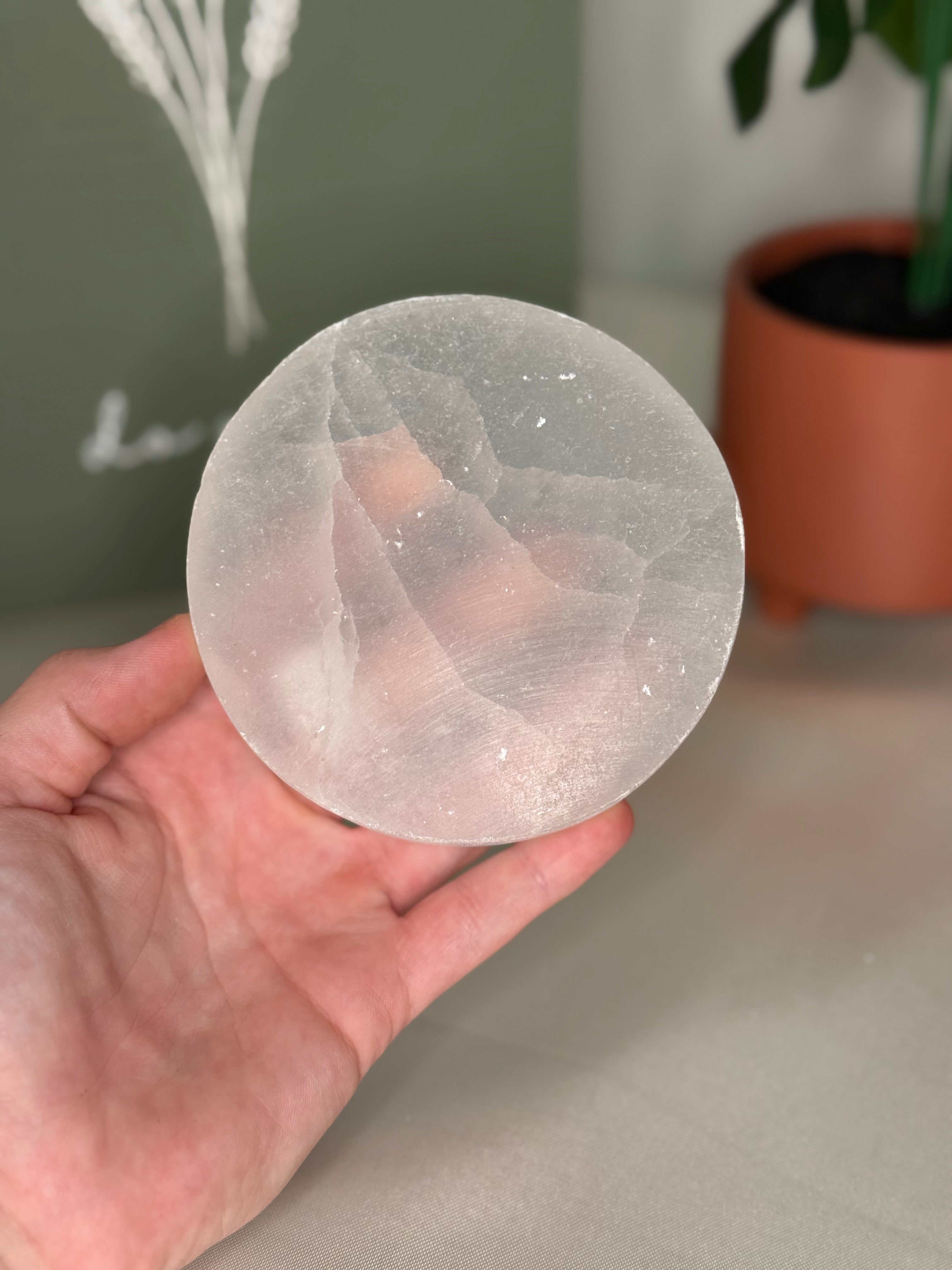 Small selenite charging plate