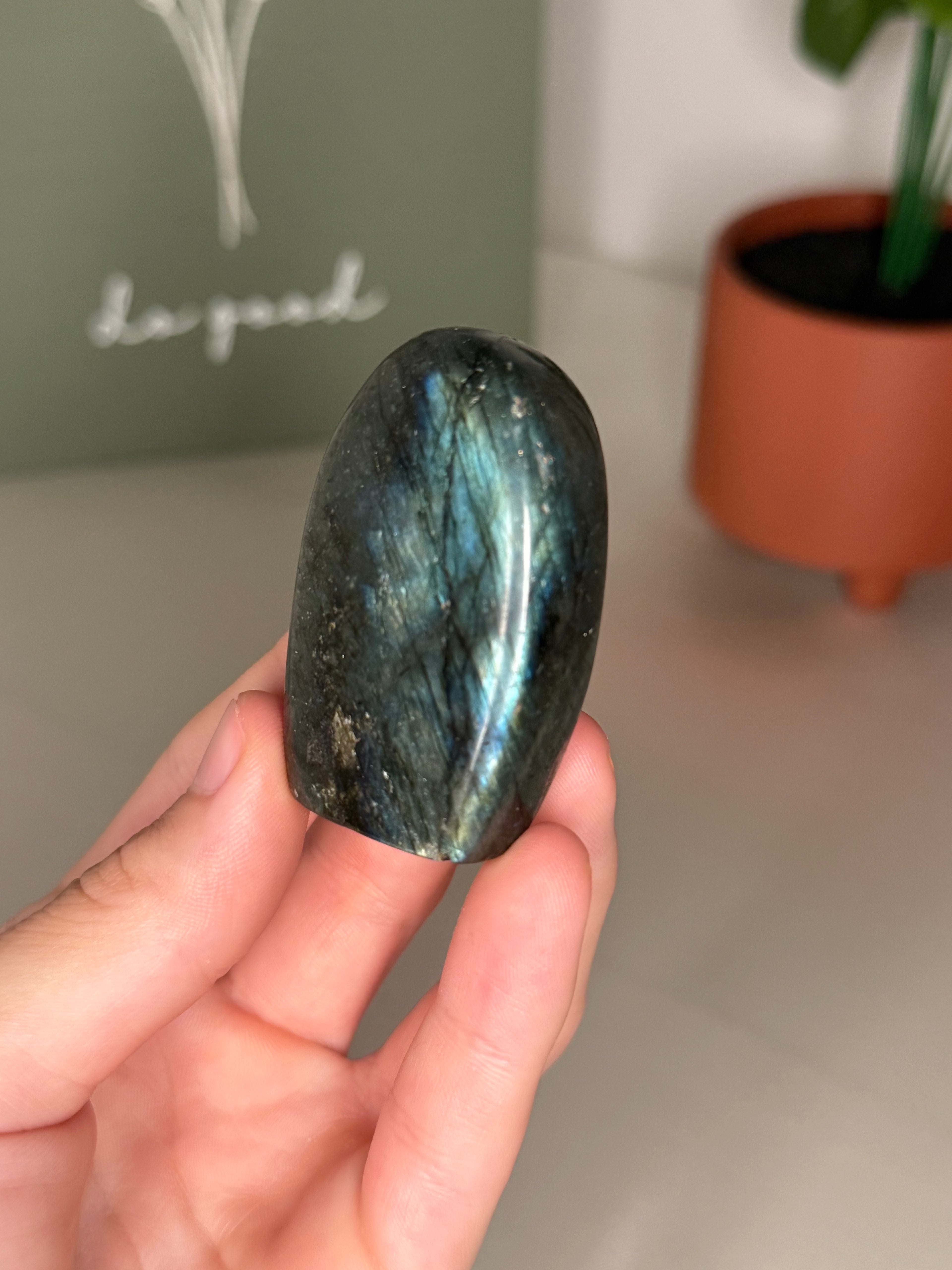 Labradorite freeform