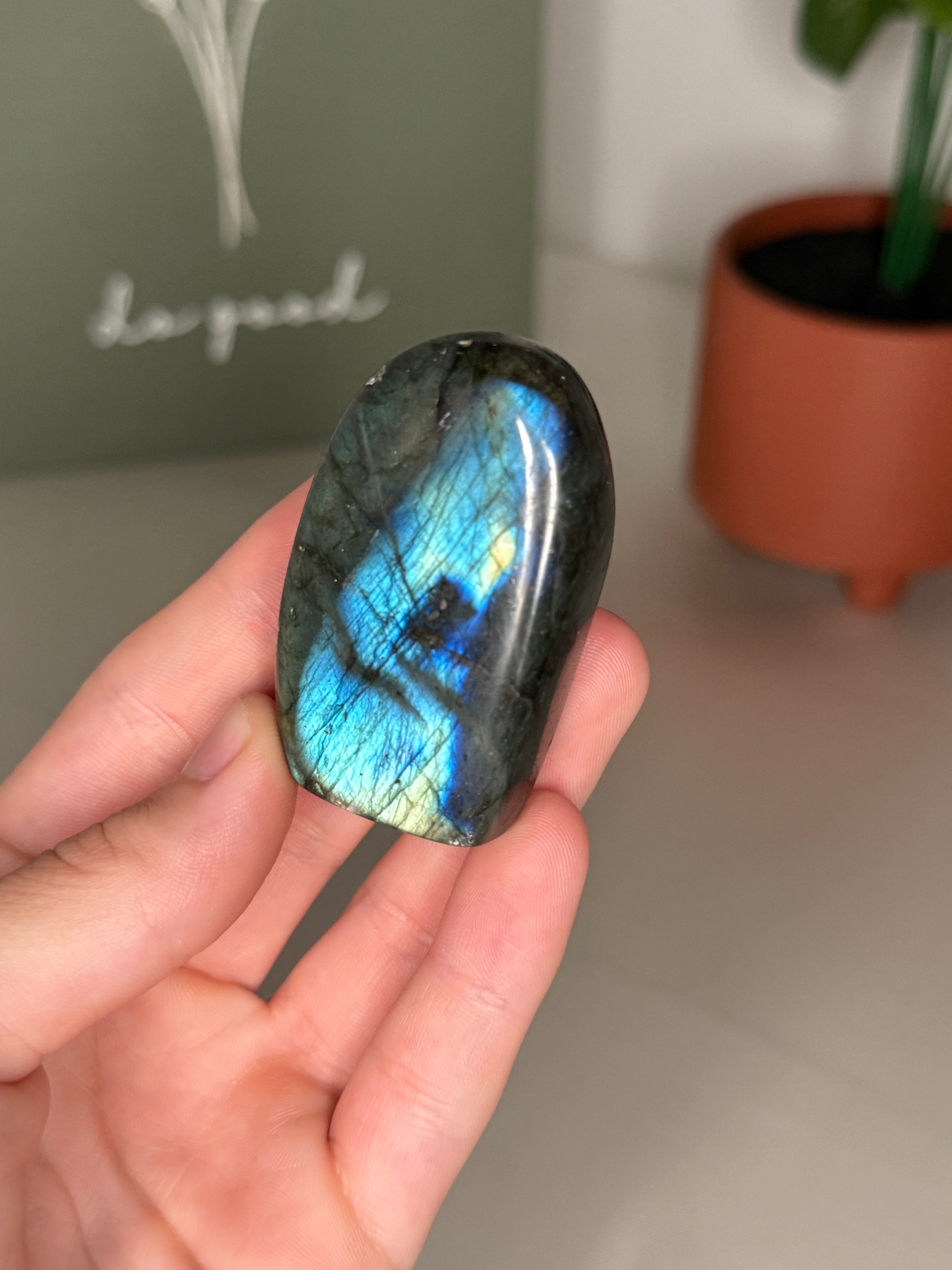 Labradorite freeform