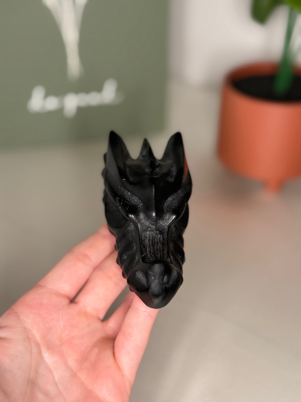 Black obsidian dragon head