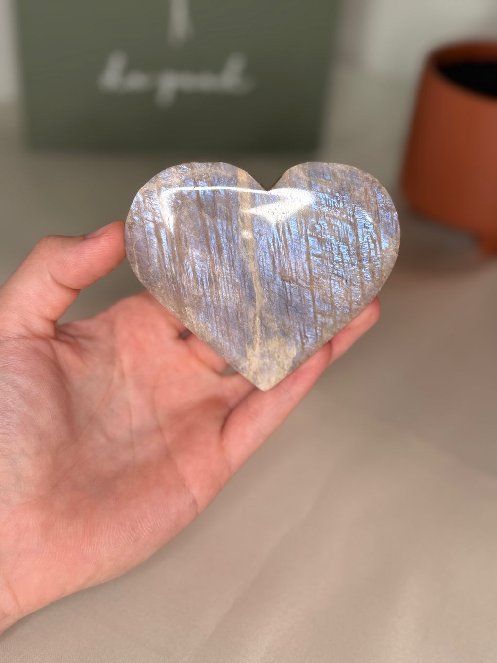 Flashy moonstone heart
