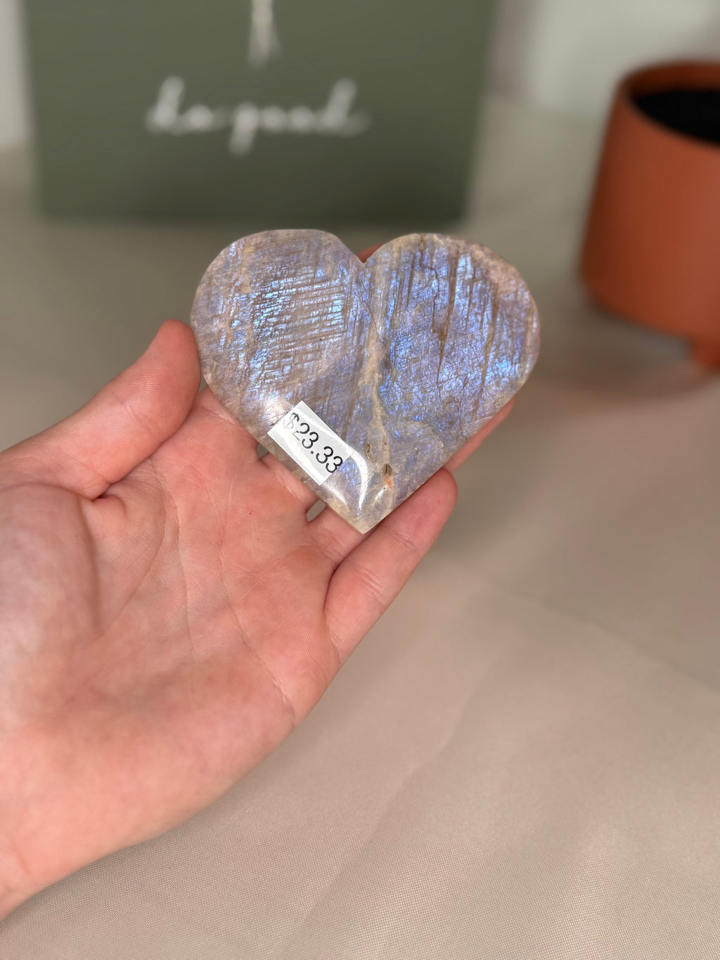 Flashy moonstone heart
