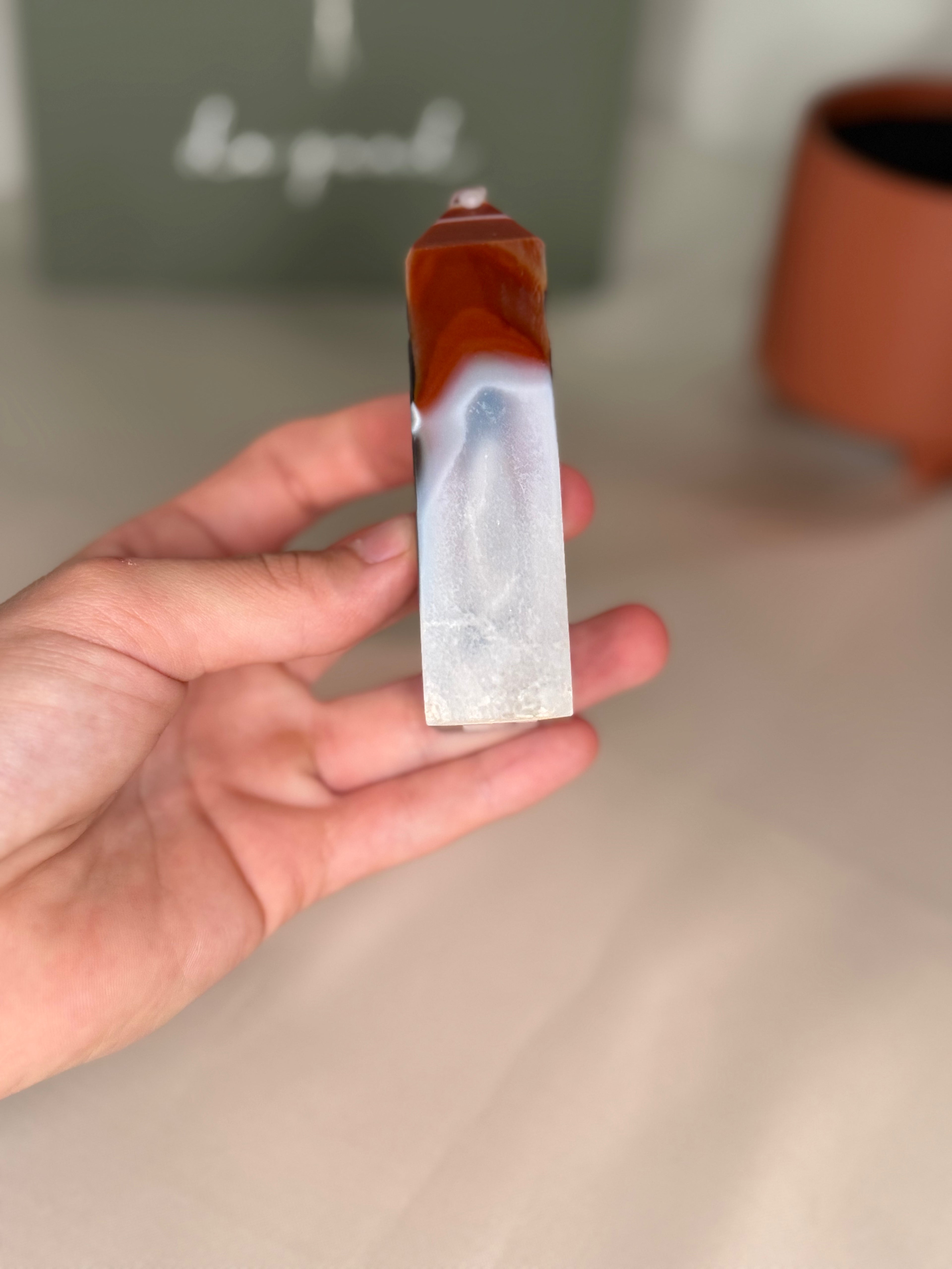 Banded carnelian agate tower