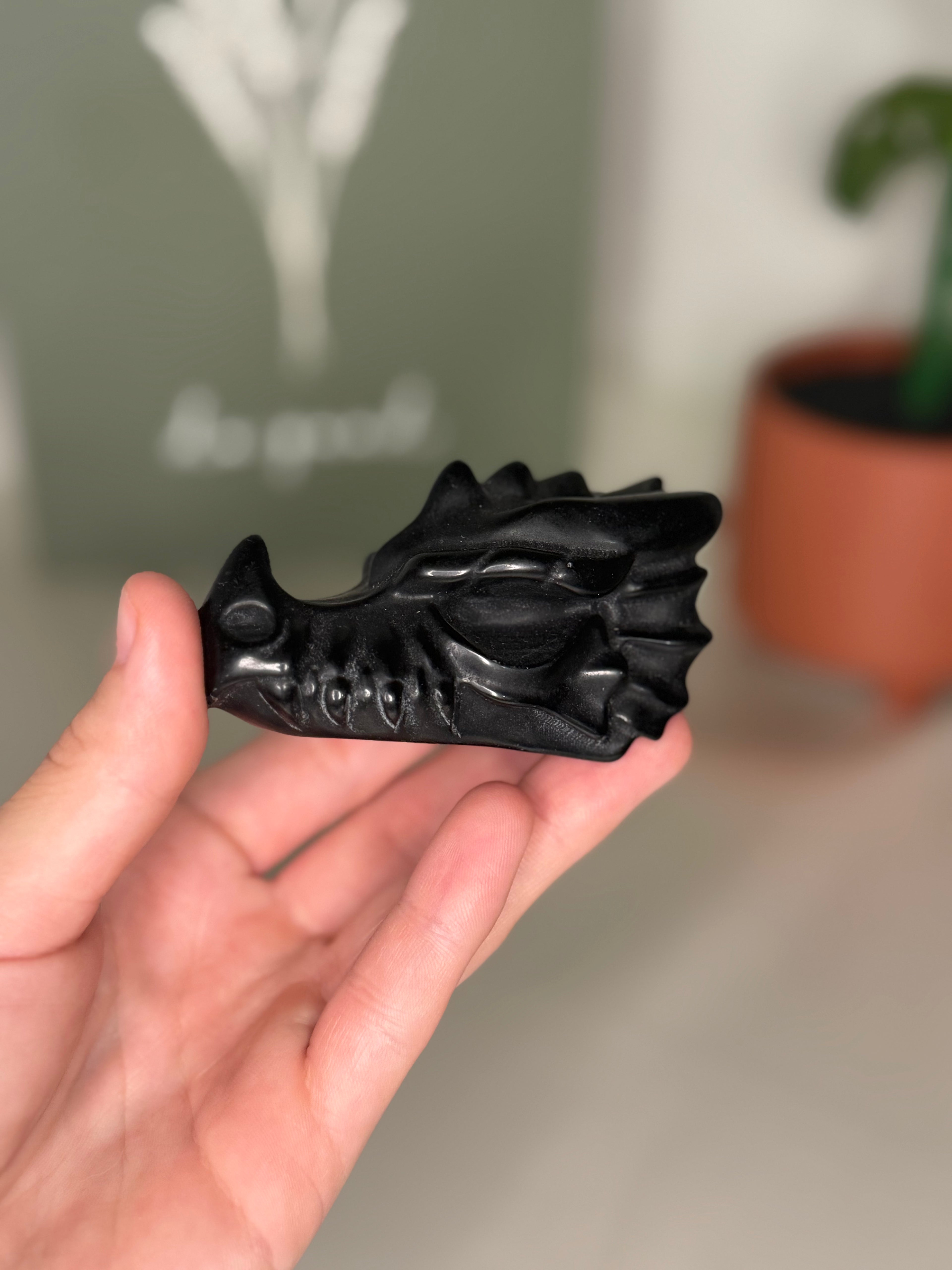 Black obsidian dragon head