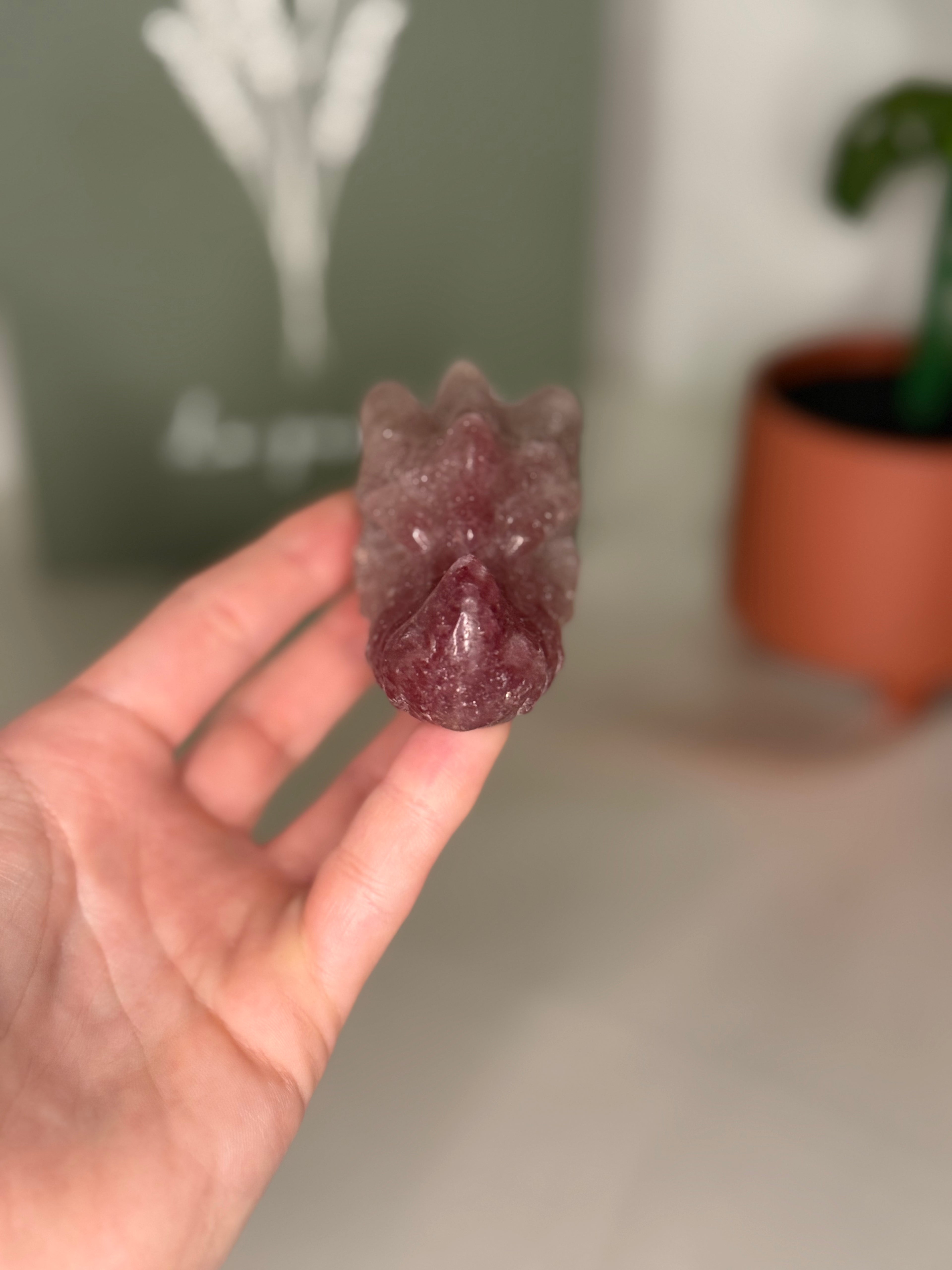 Strawberry quartz dragon head