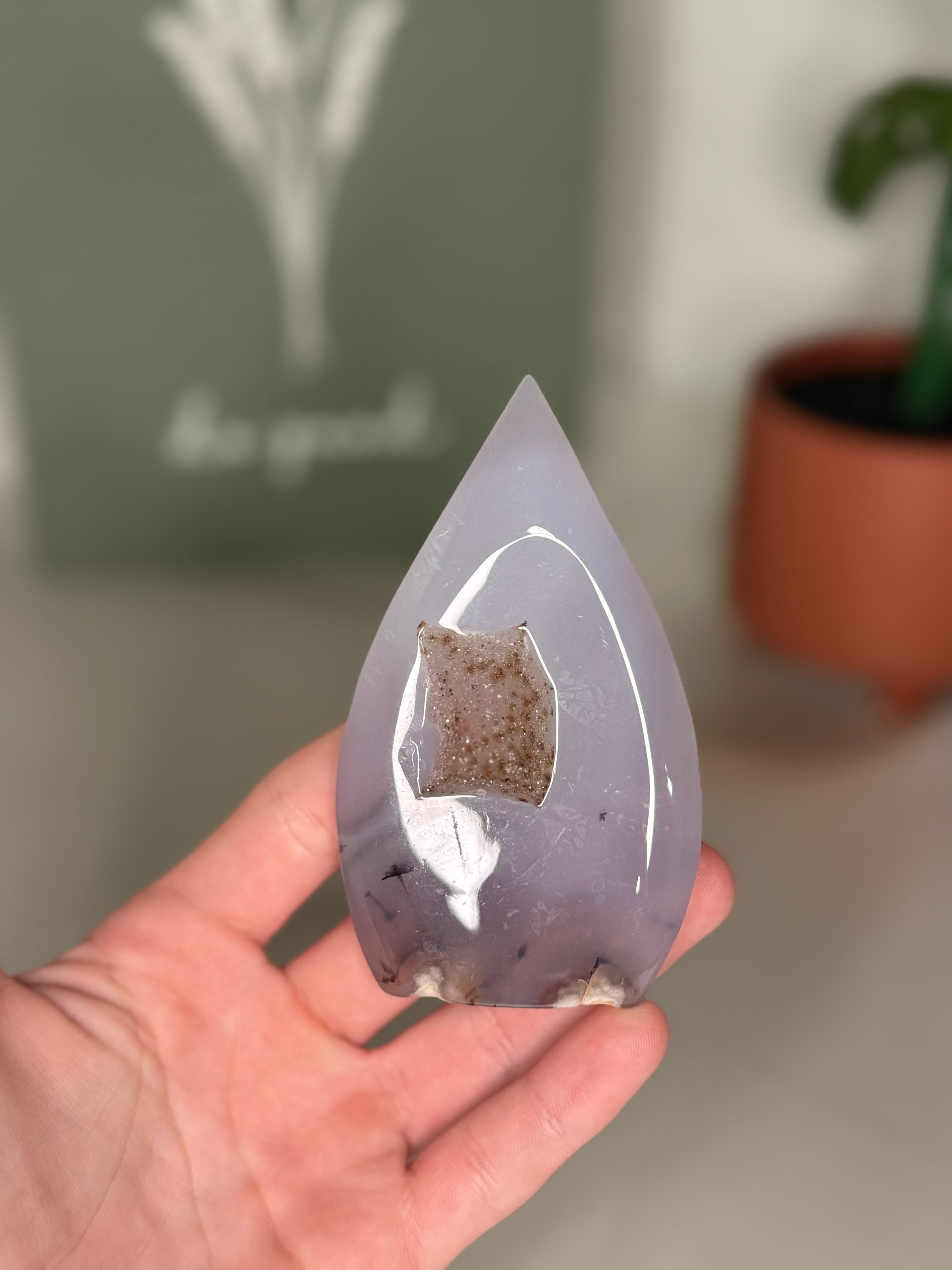 Flower agate portal