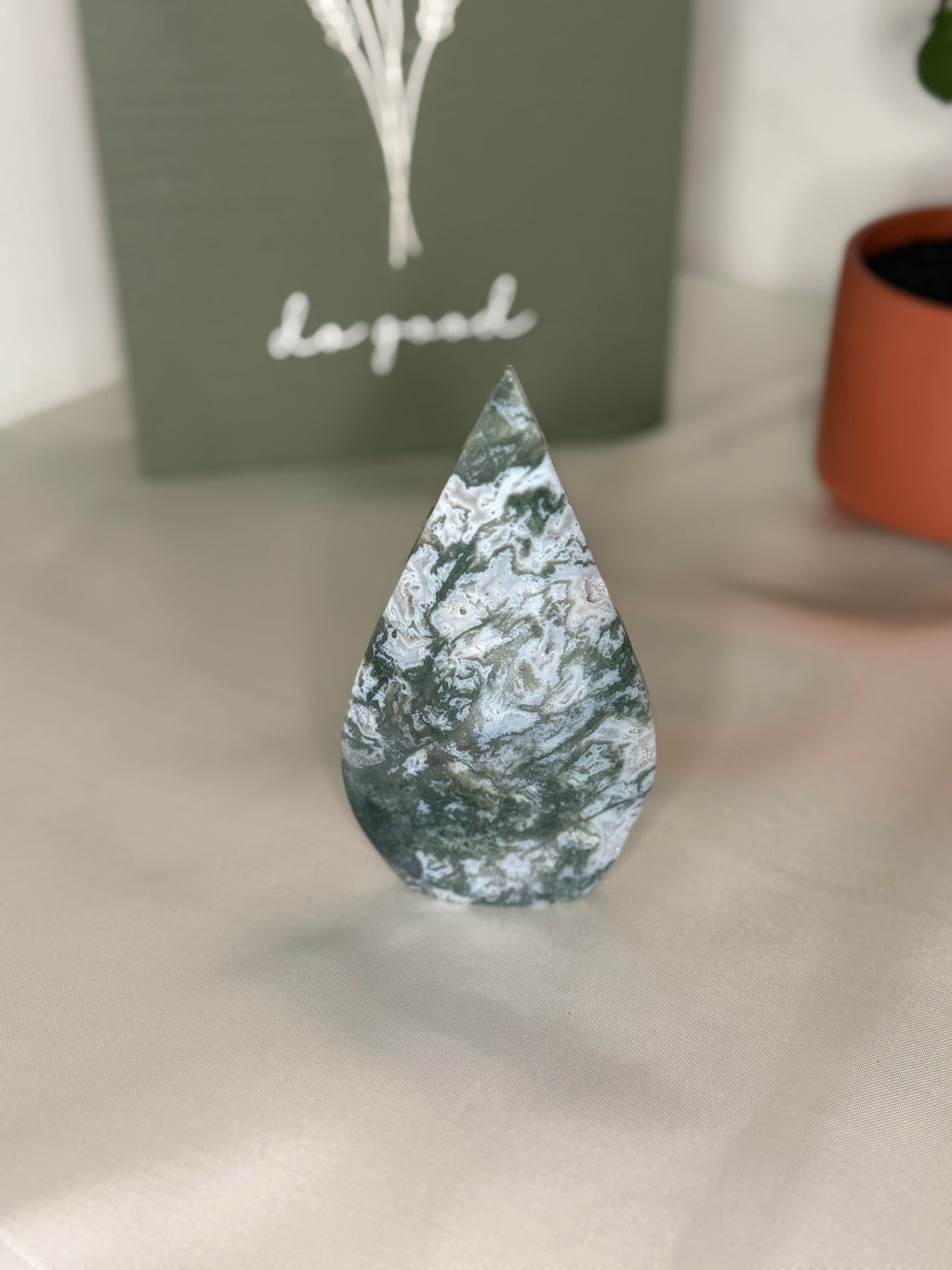 Moss agate portal