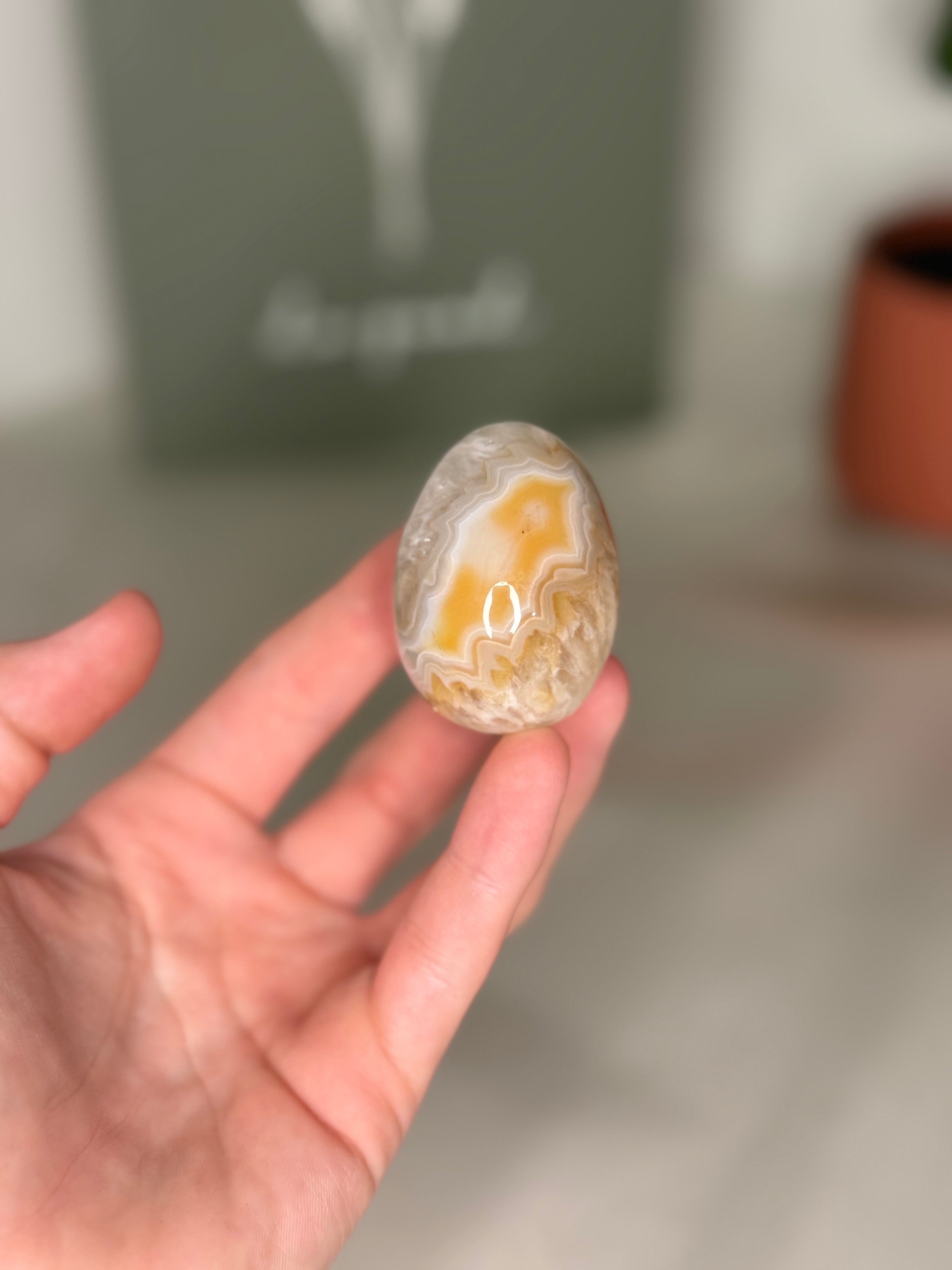 Agate egg