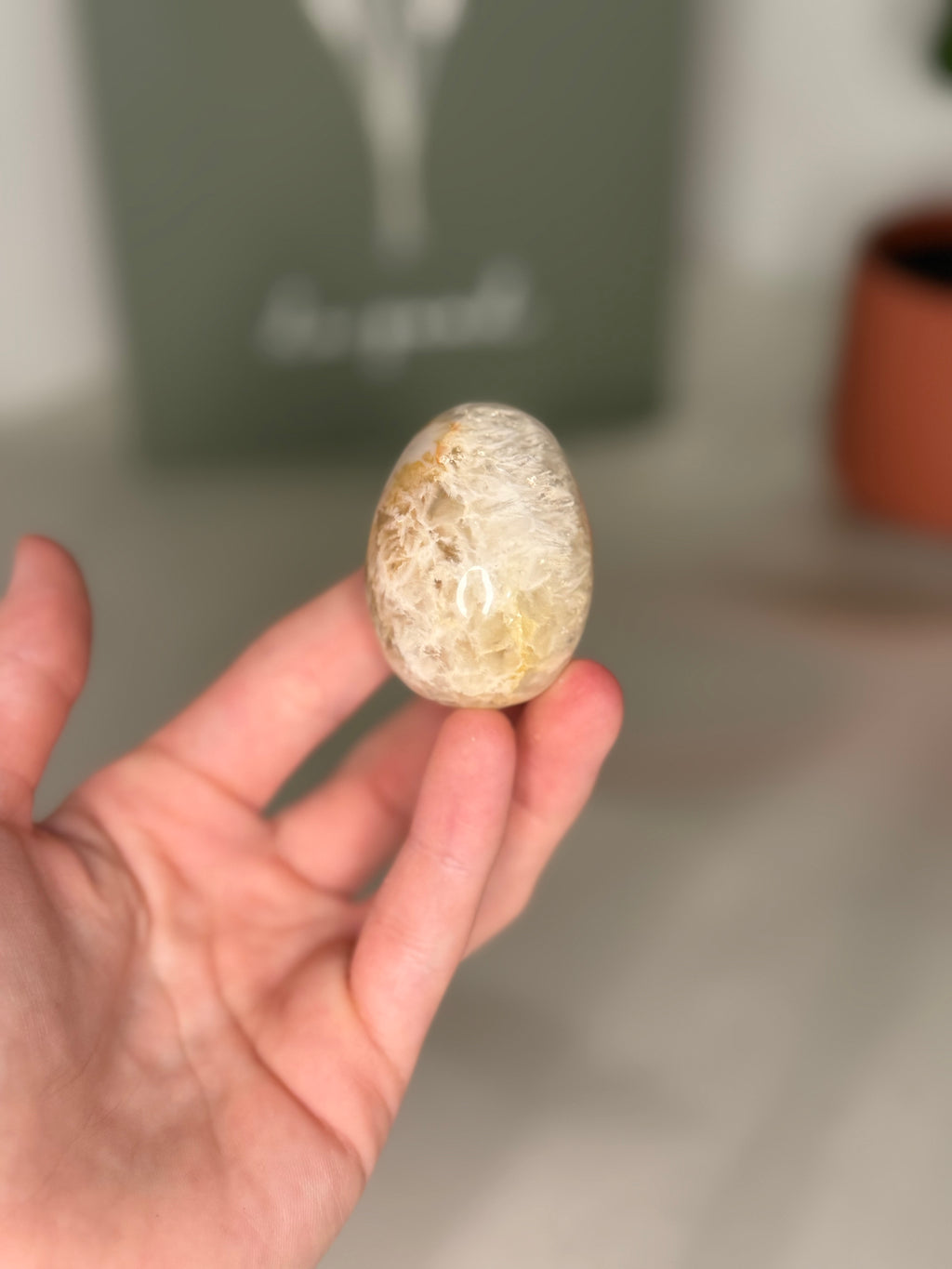 Agate egg