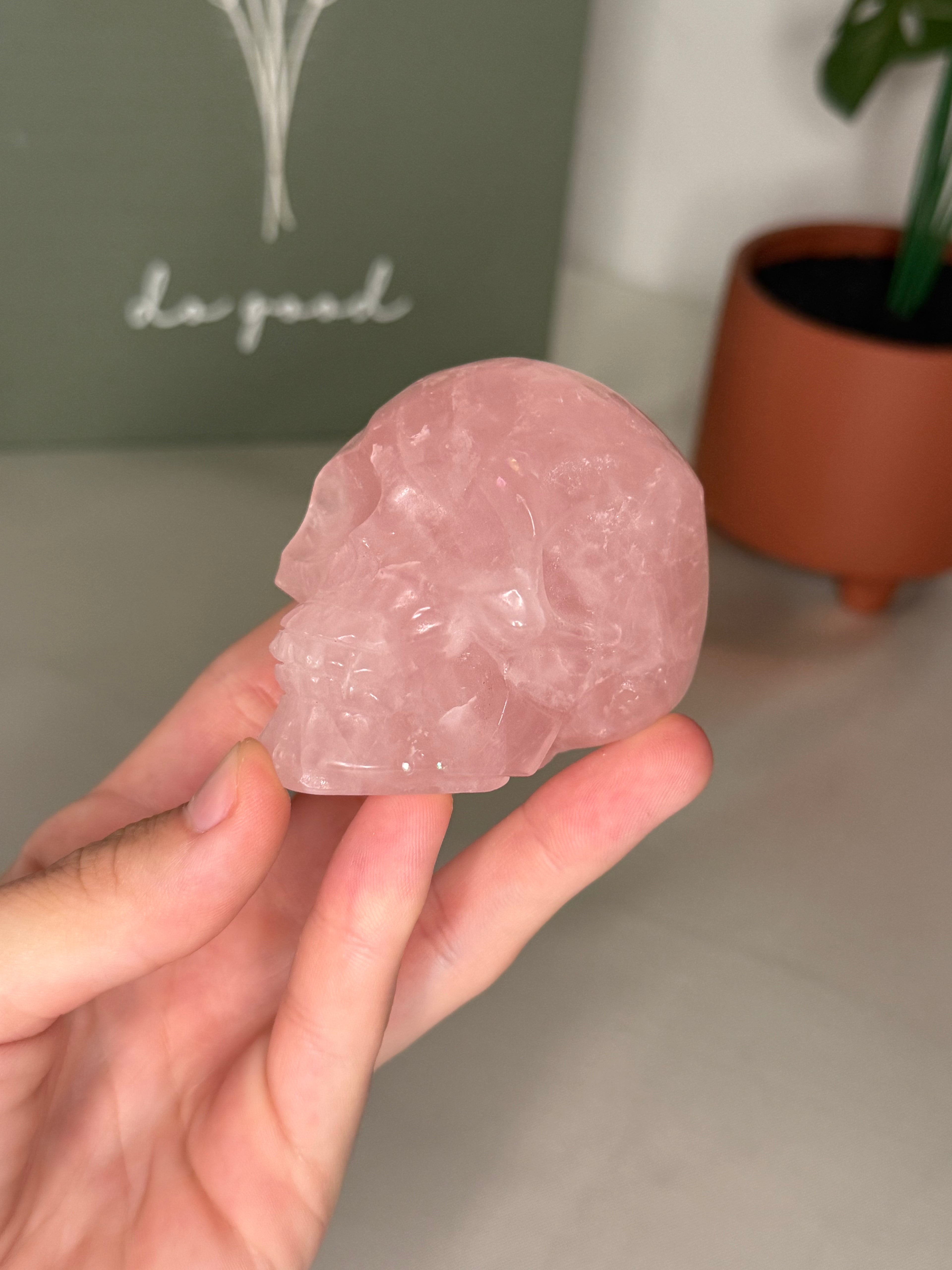 Rose quartz skull