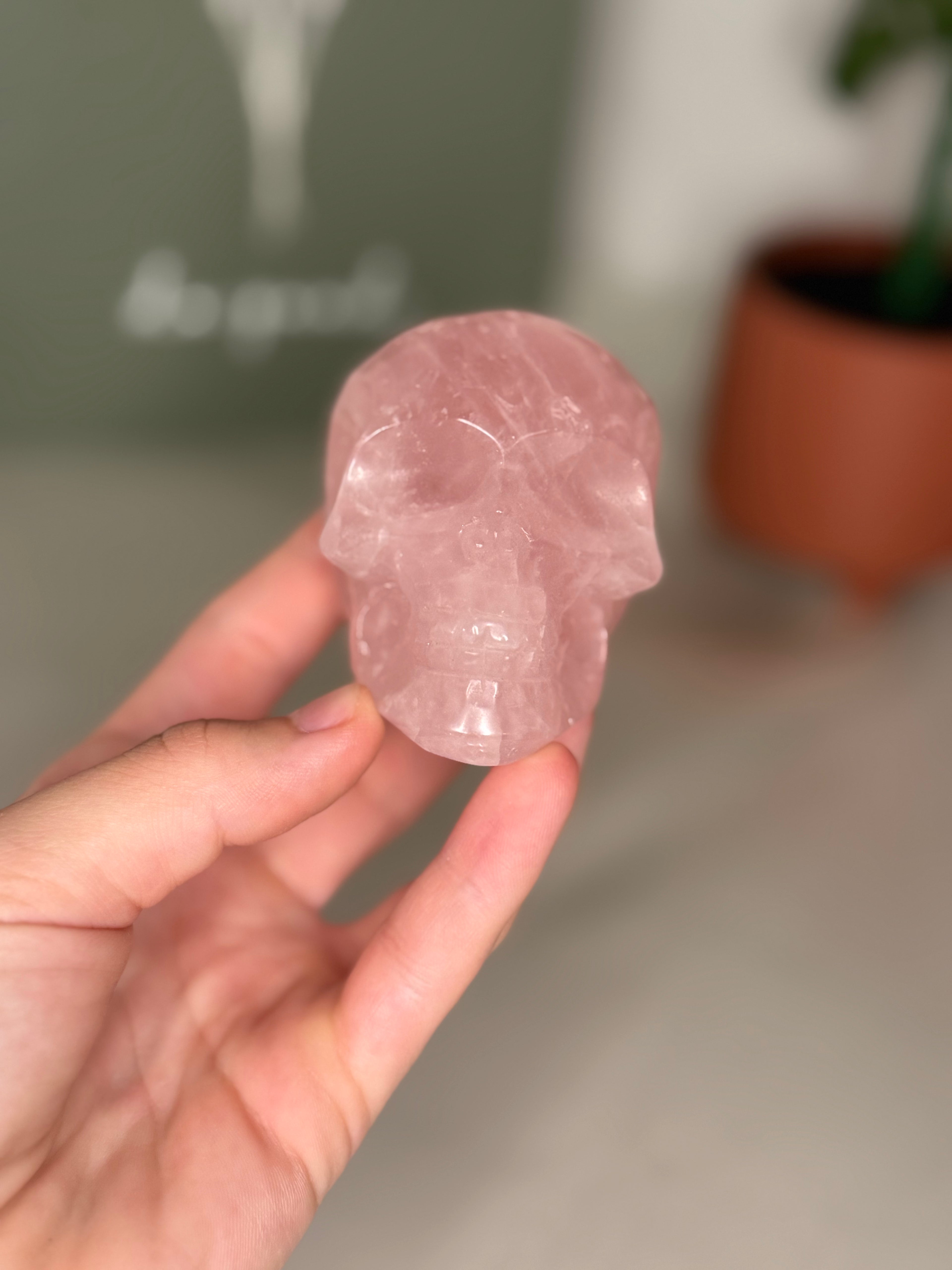 Rose quartz skull