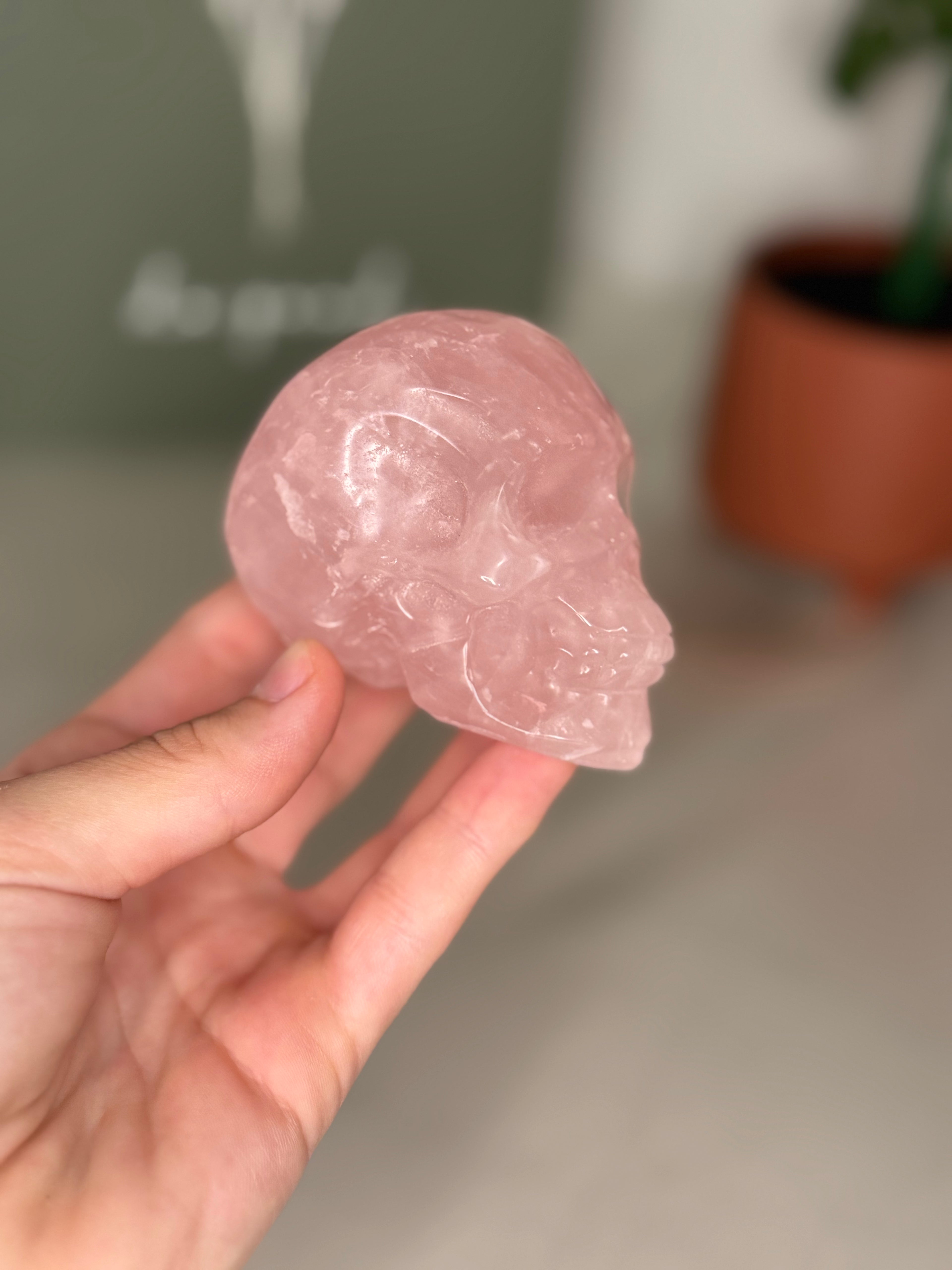 Rose quartz skull