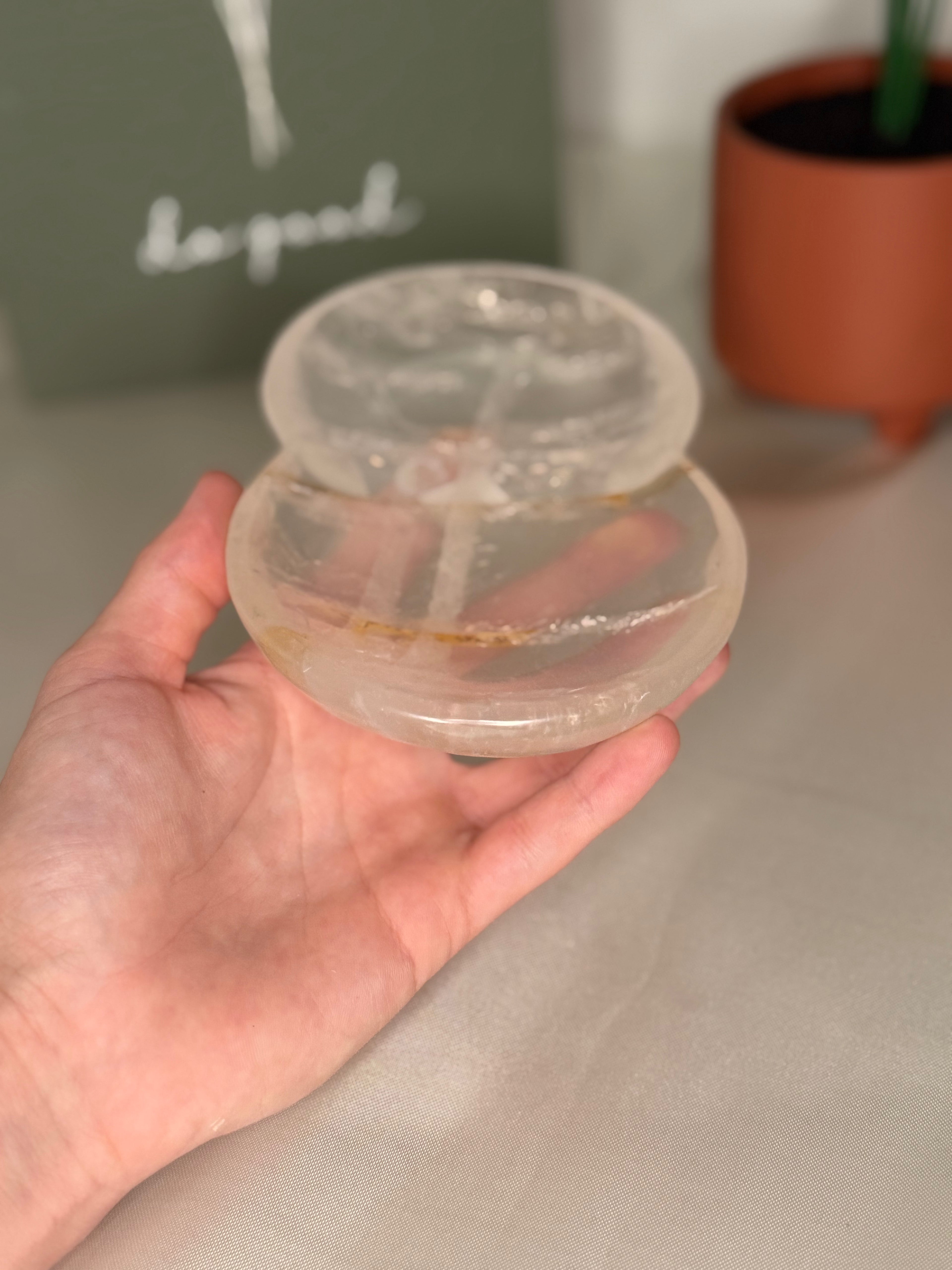 Clear quartz plate/bowl