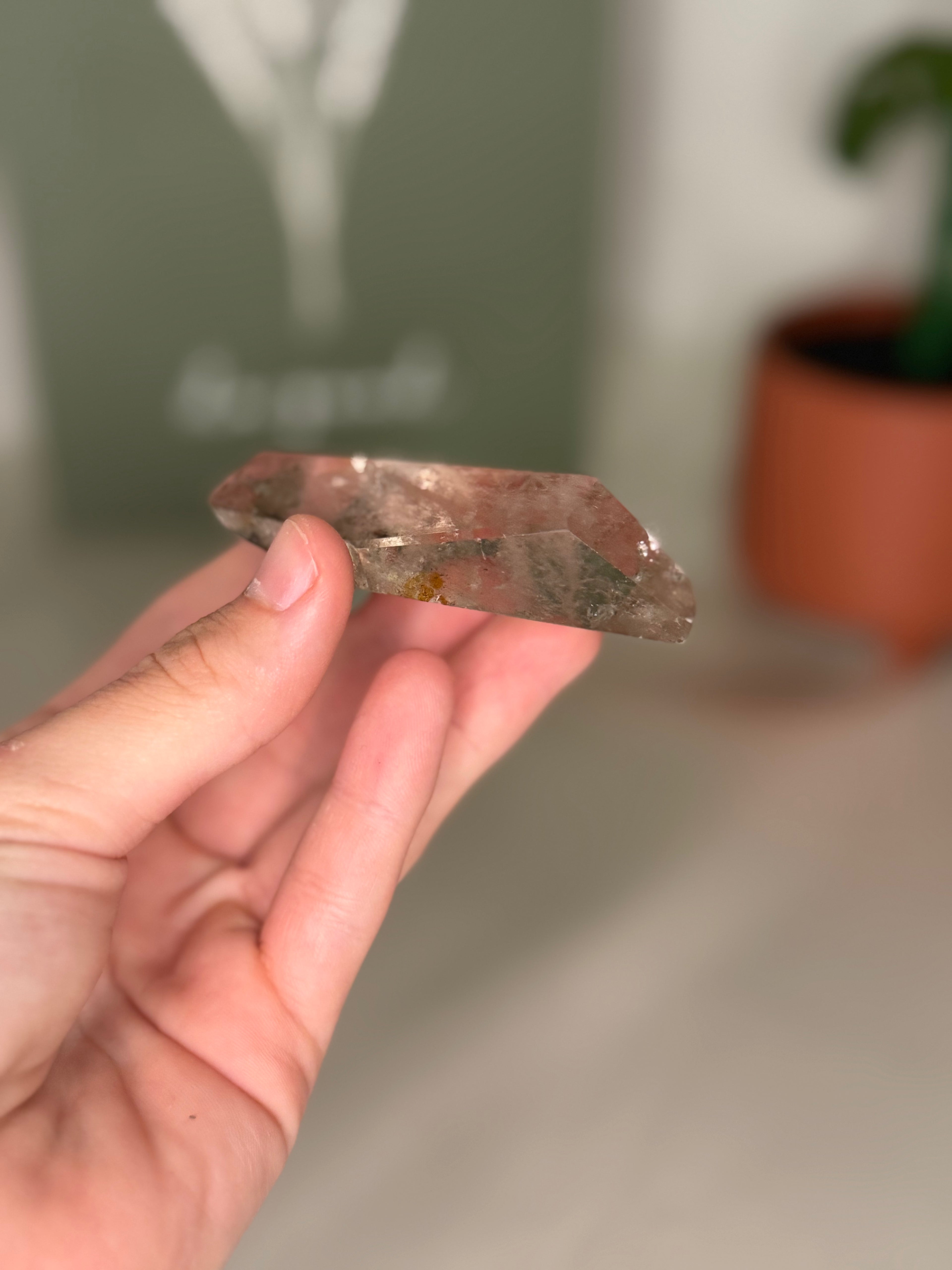 Garden quartz freeform