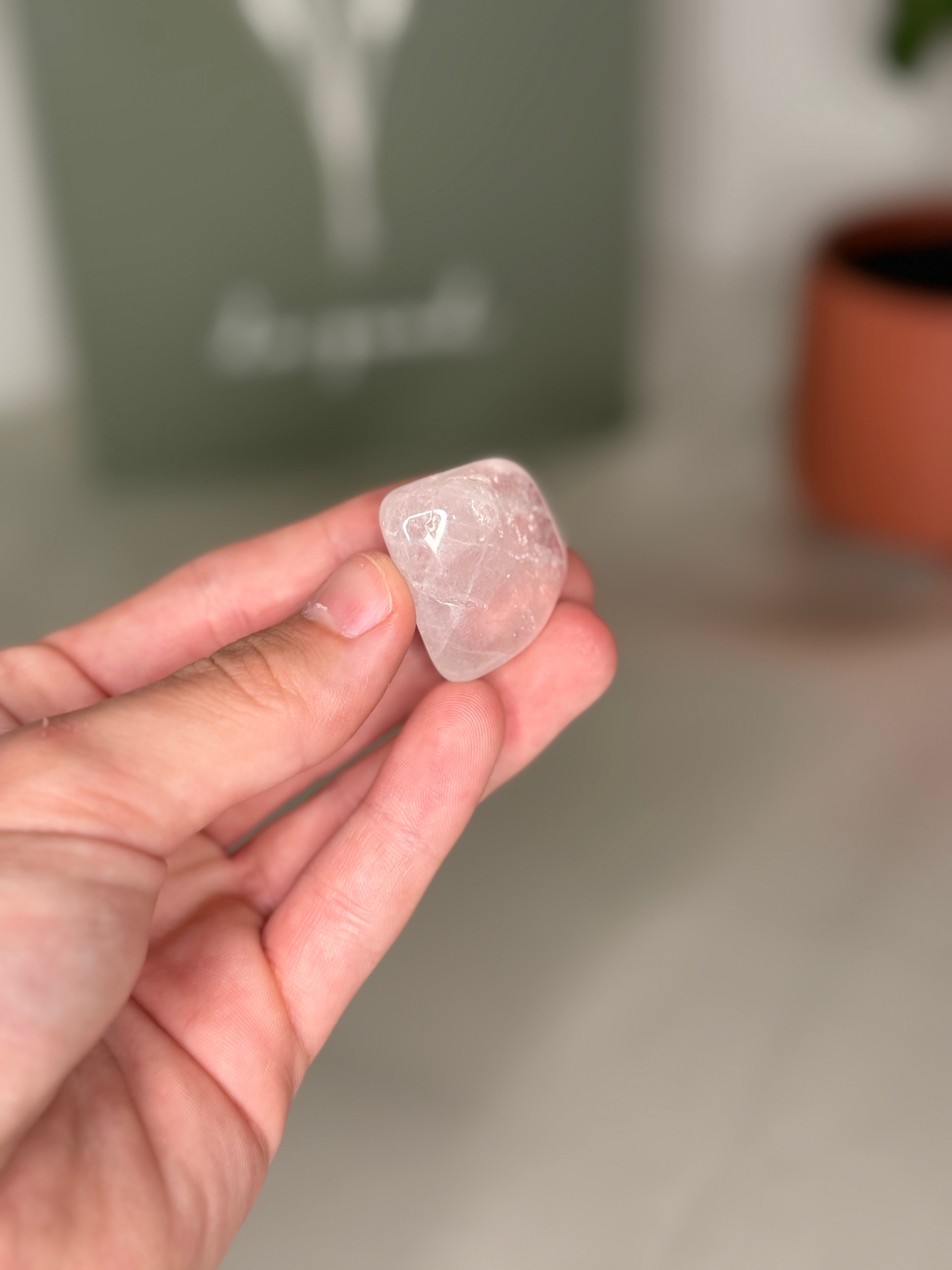 Clear quartz tumble