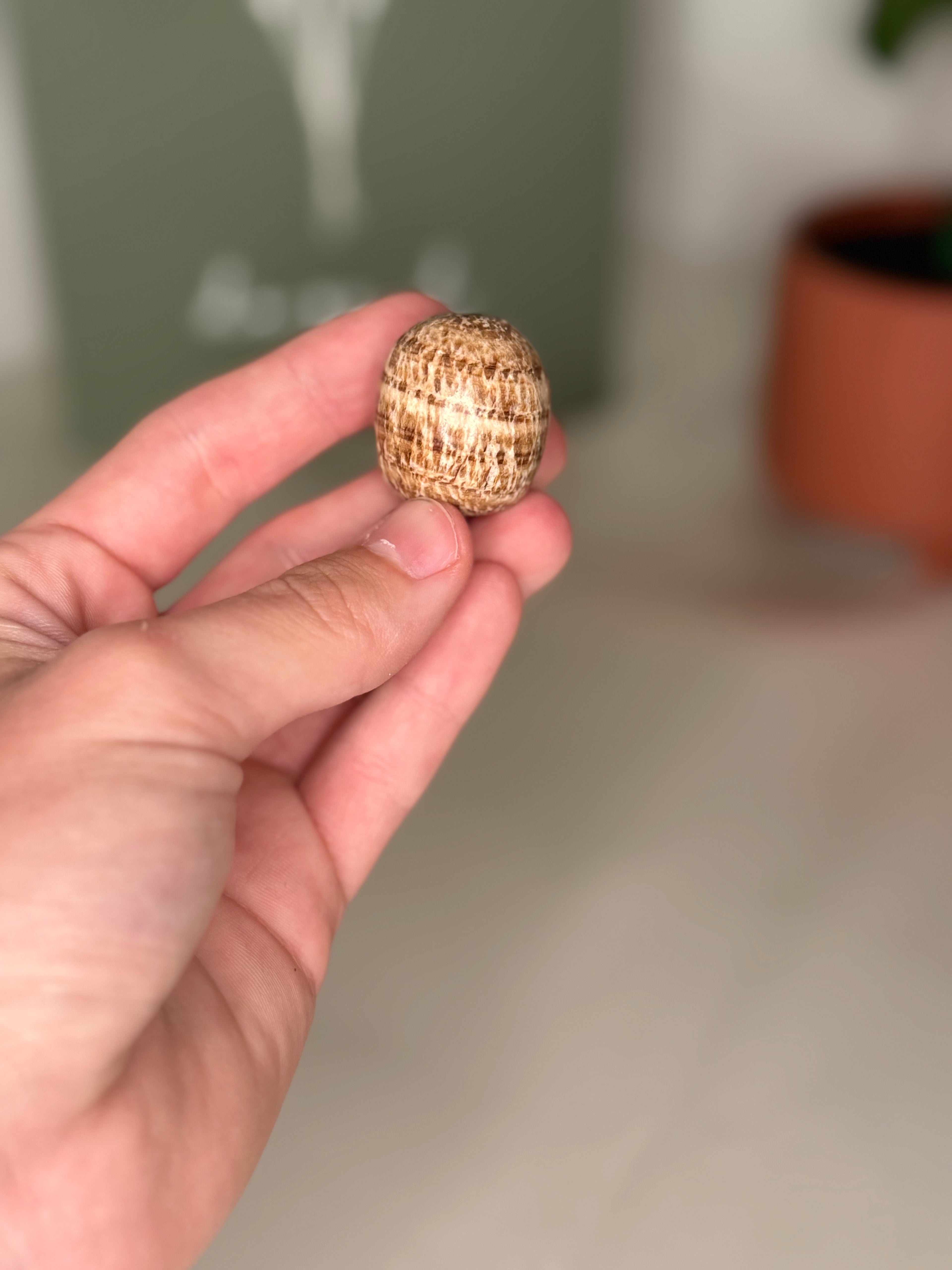Aragonite tumble