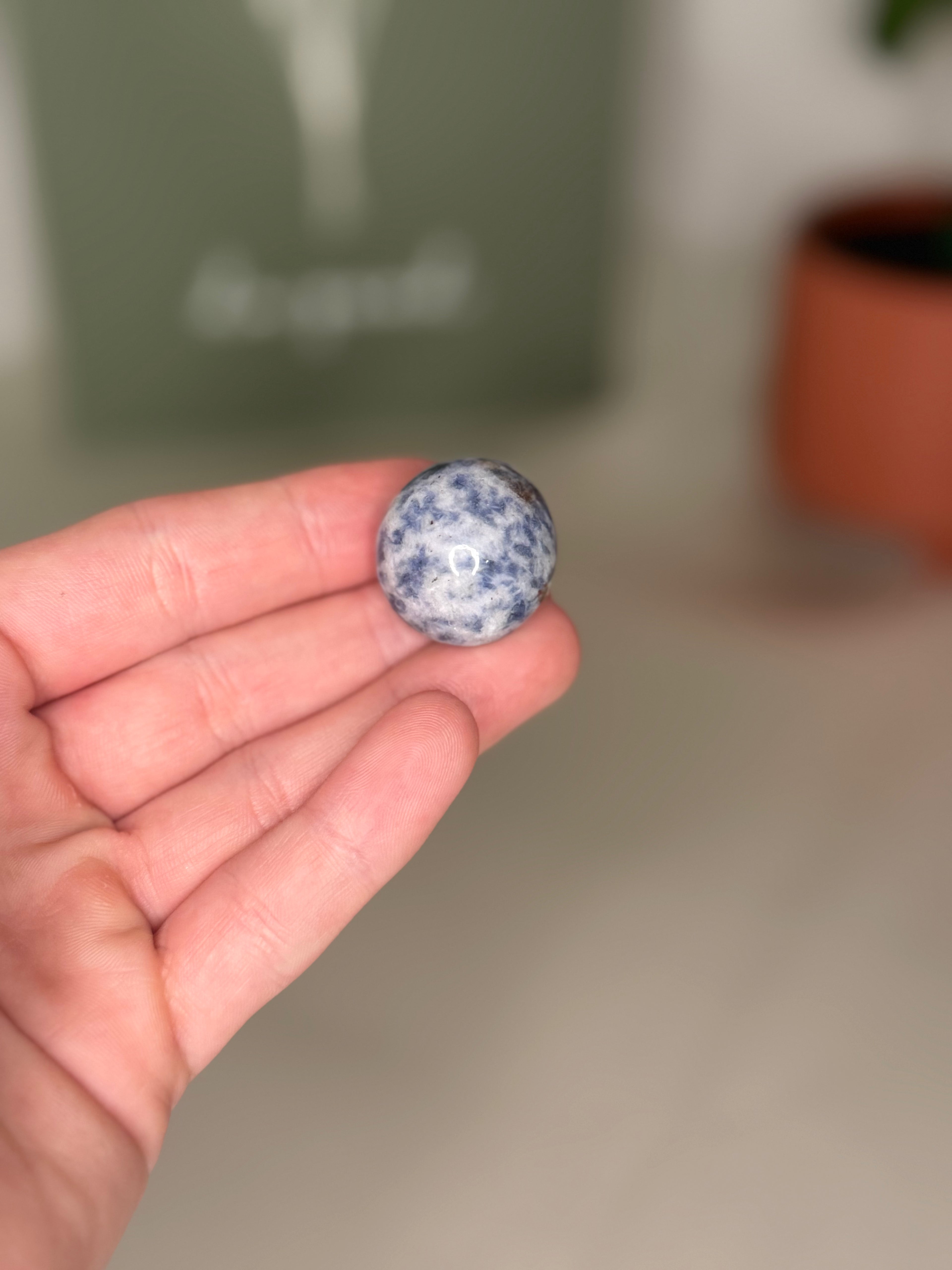Sodalite tumble