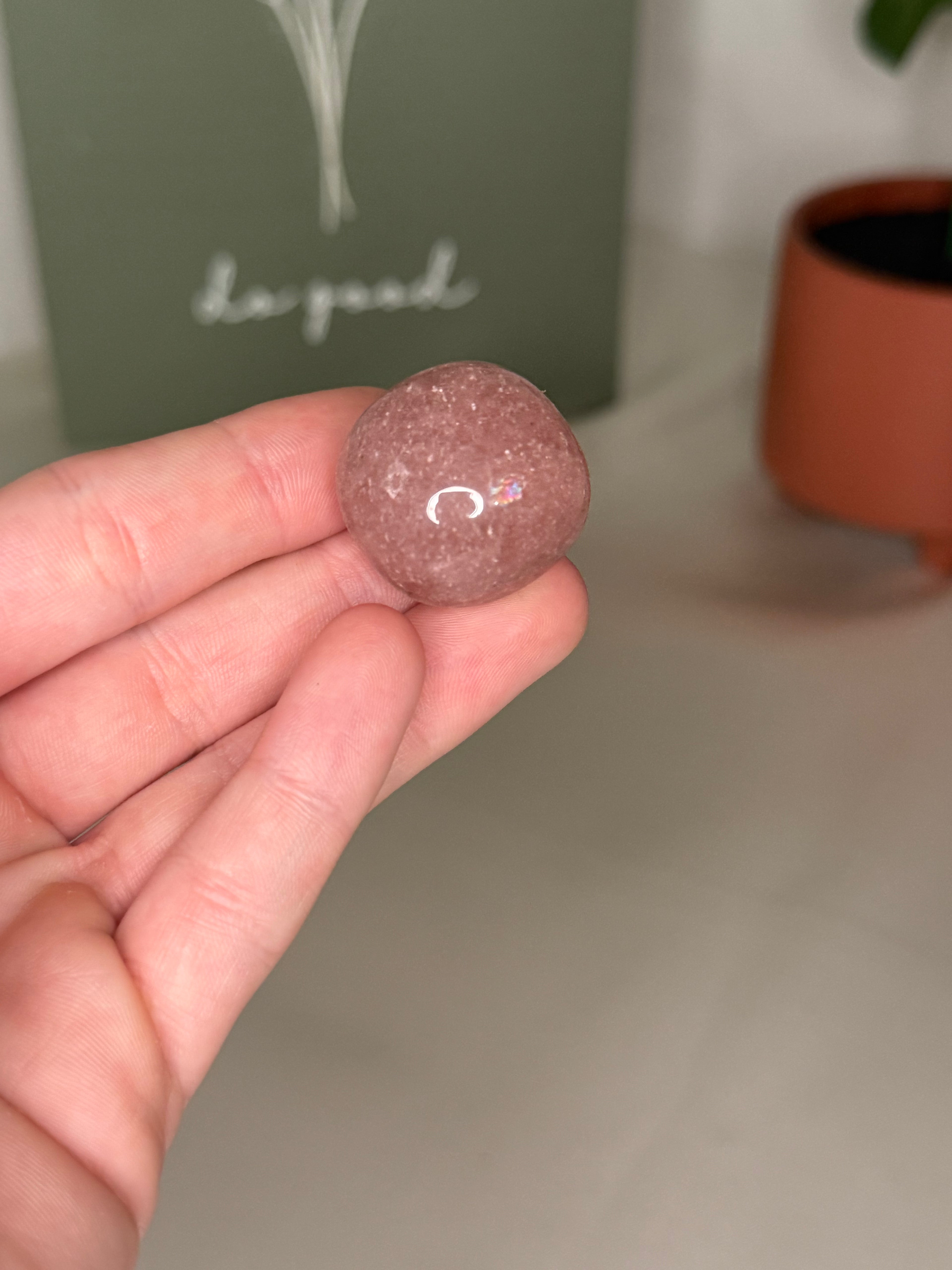 Strawberry quartz tumble