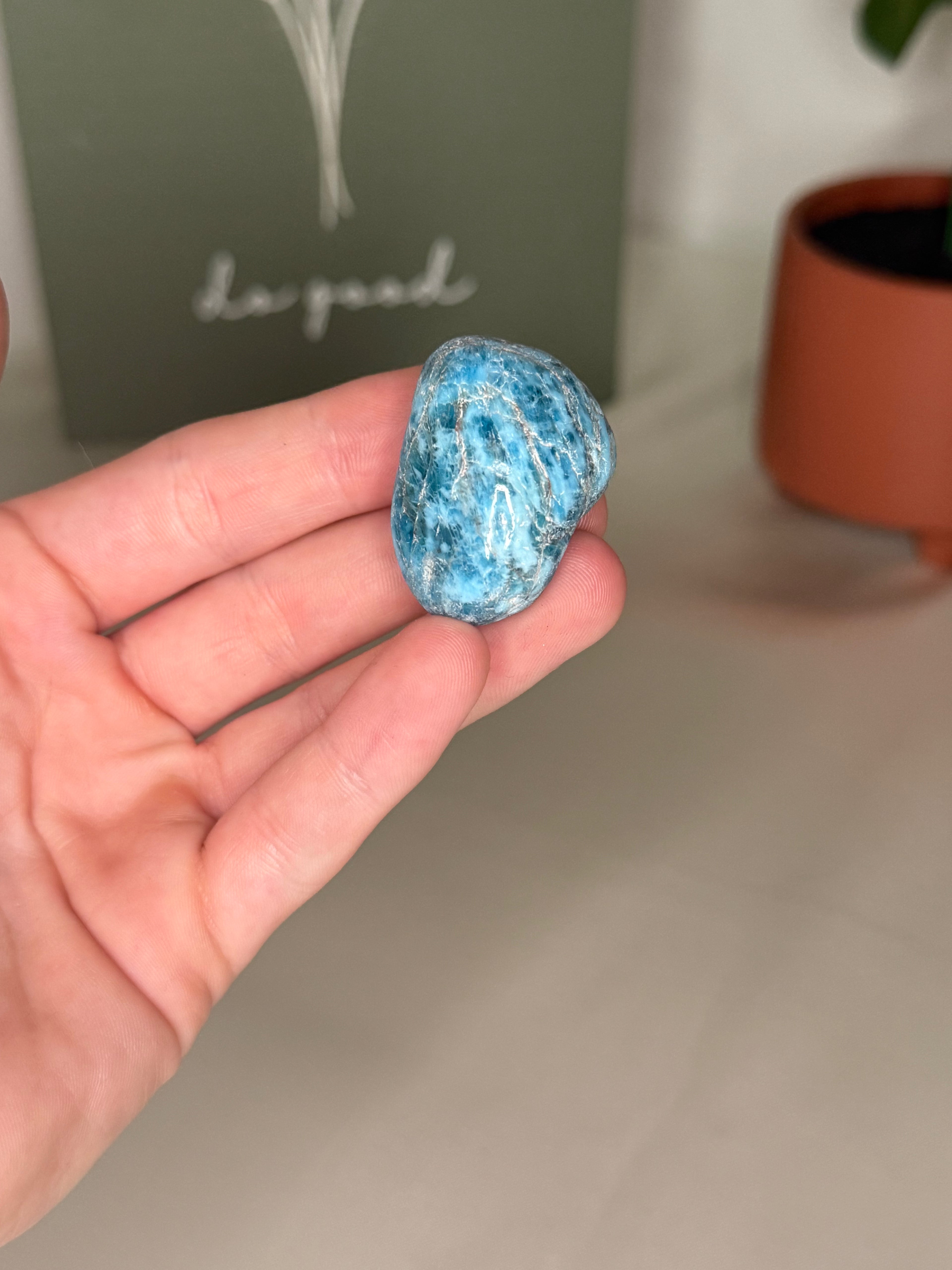 Blue apatite tumble
