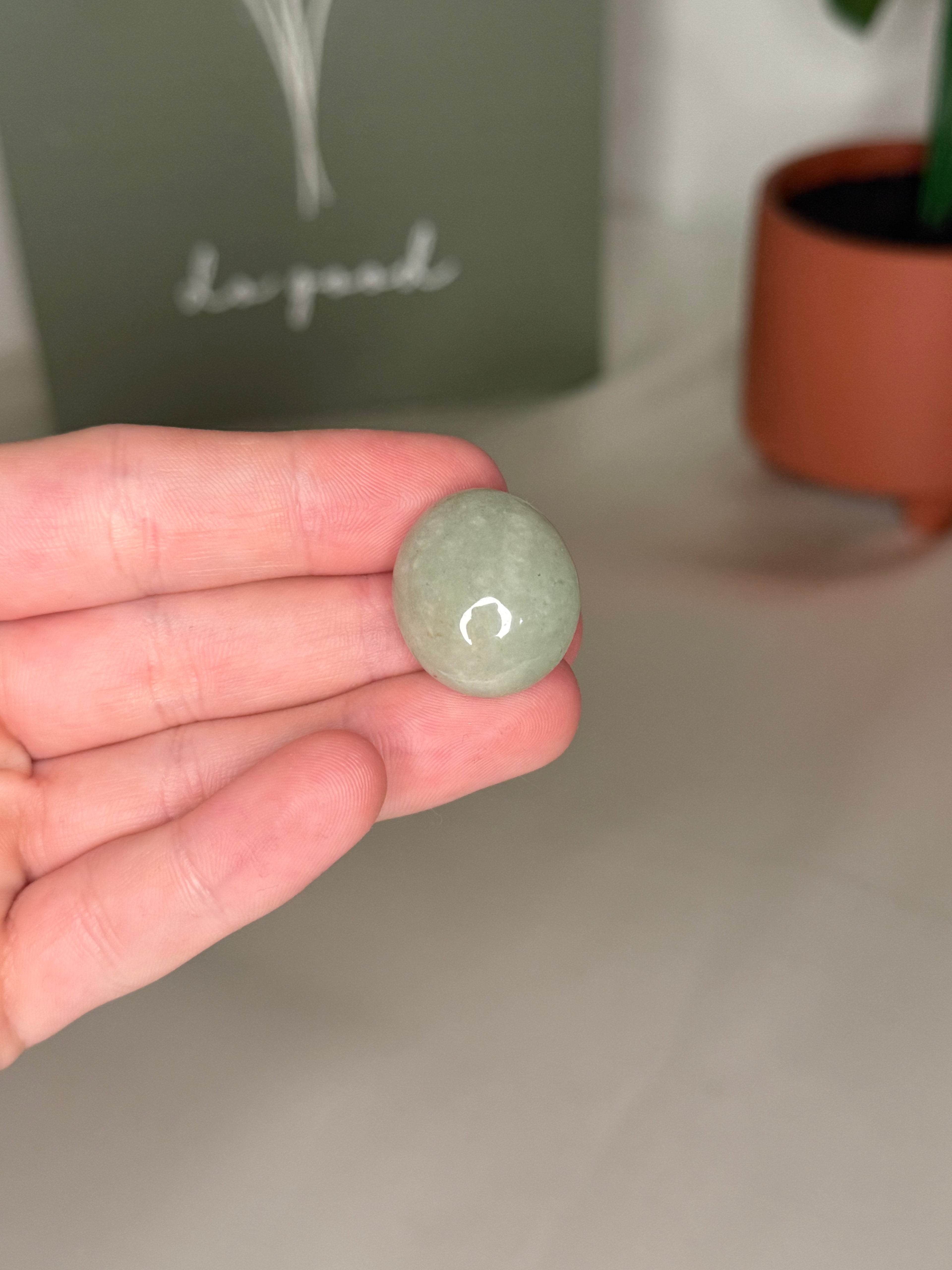 Green aventurine tumble