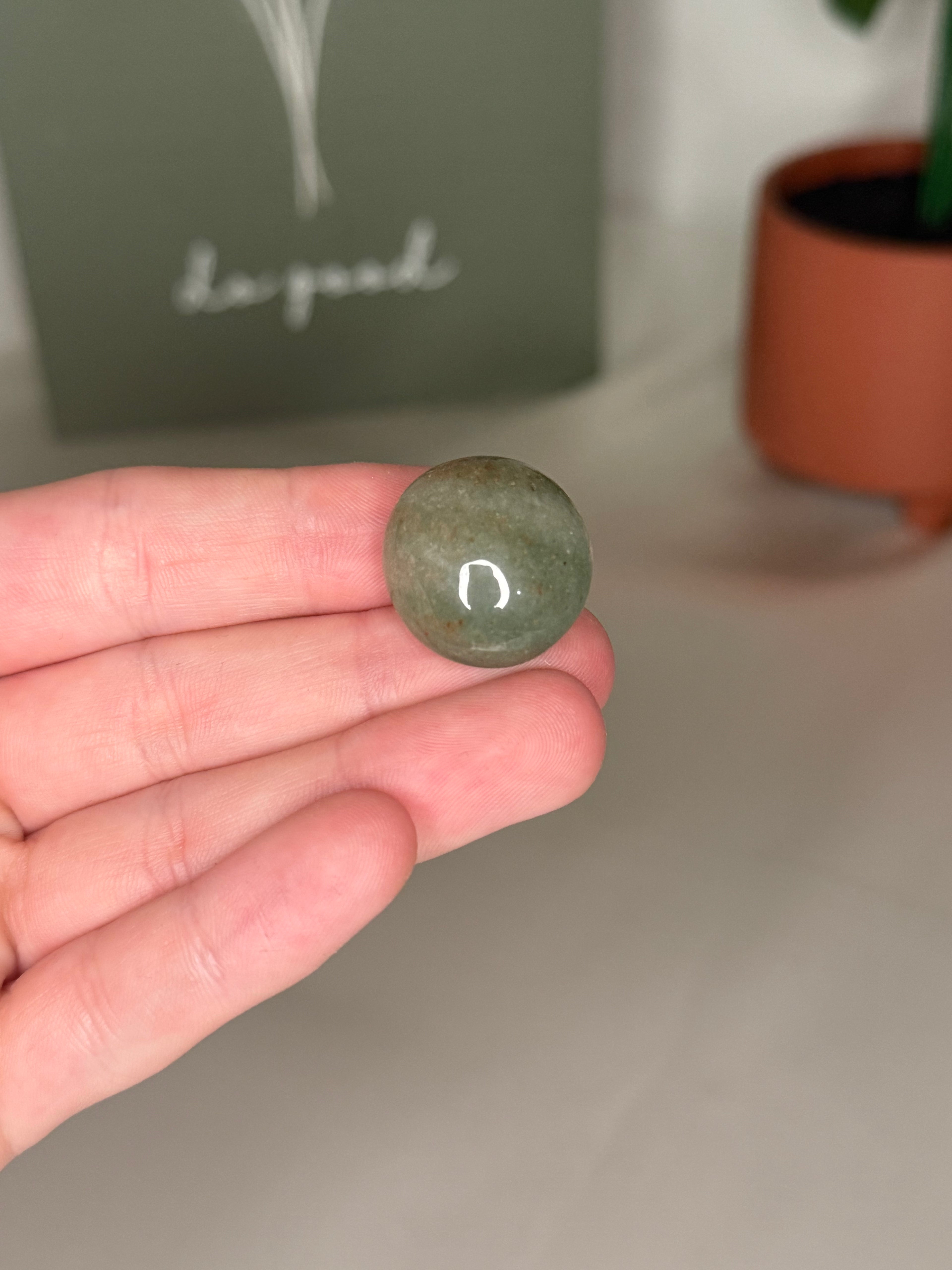 Green aventurine tumble