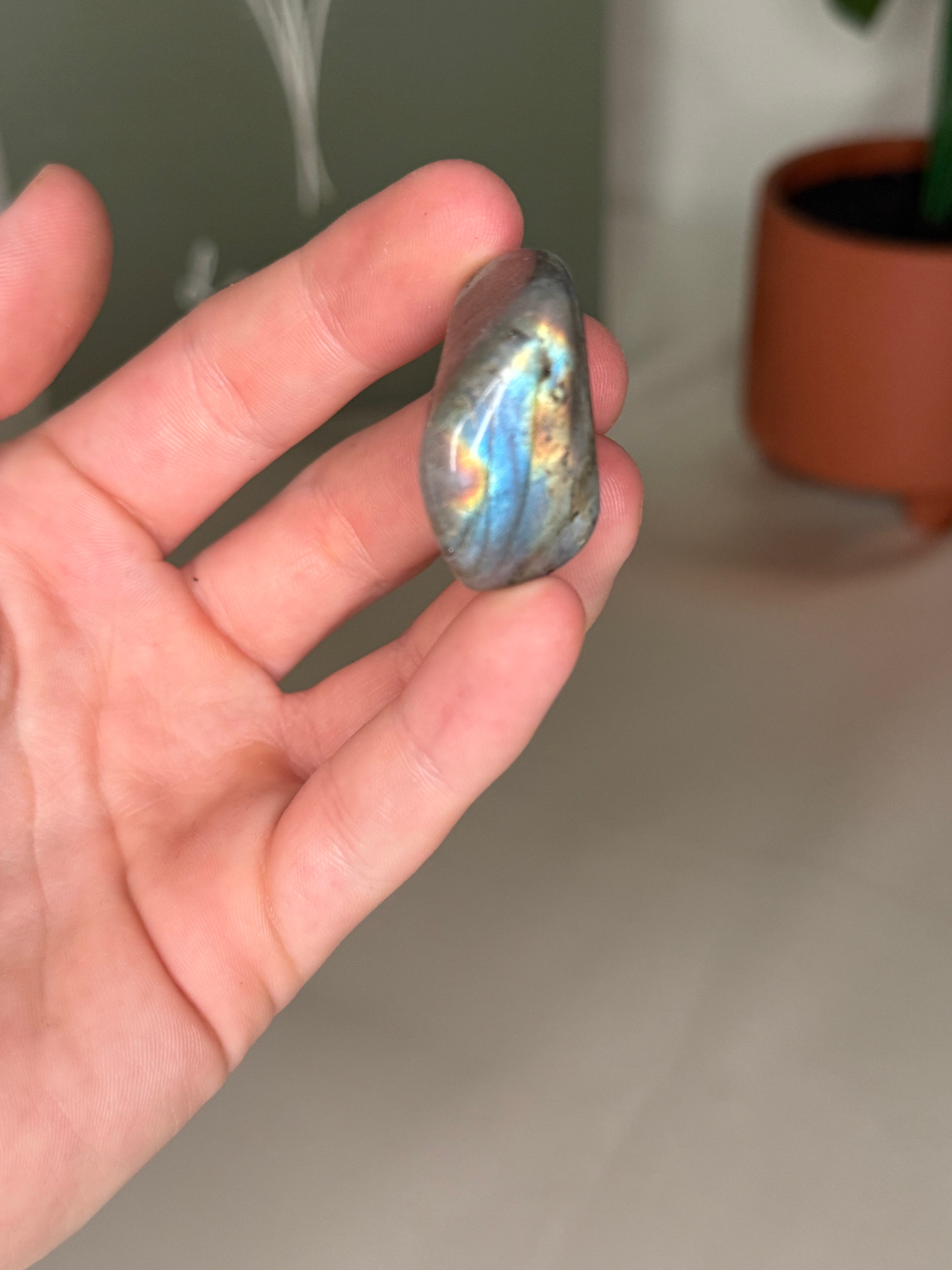 Labradorite tumble