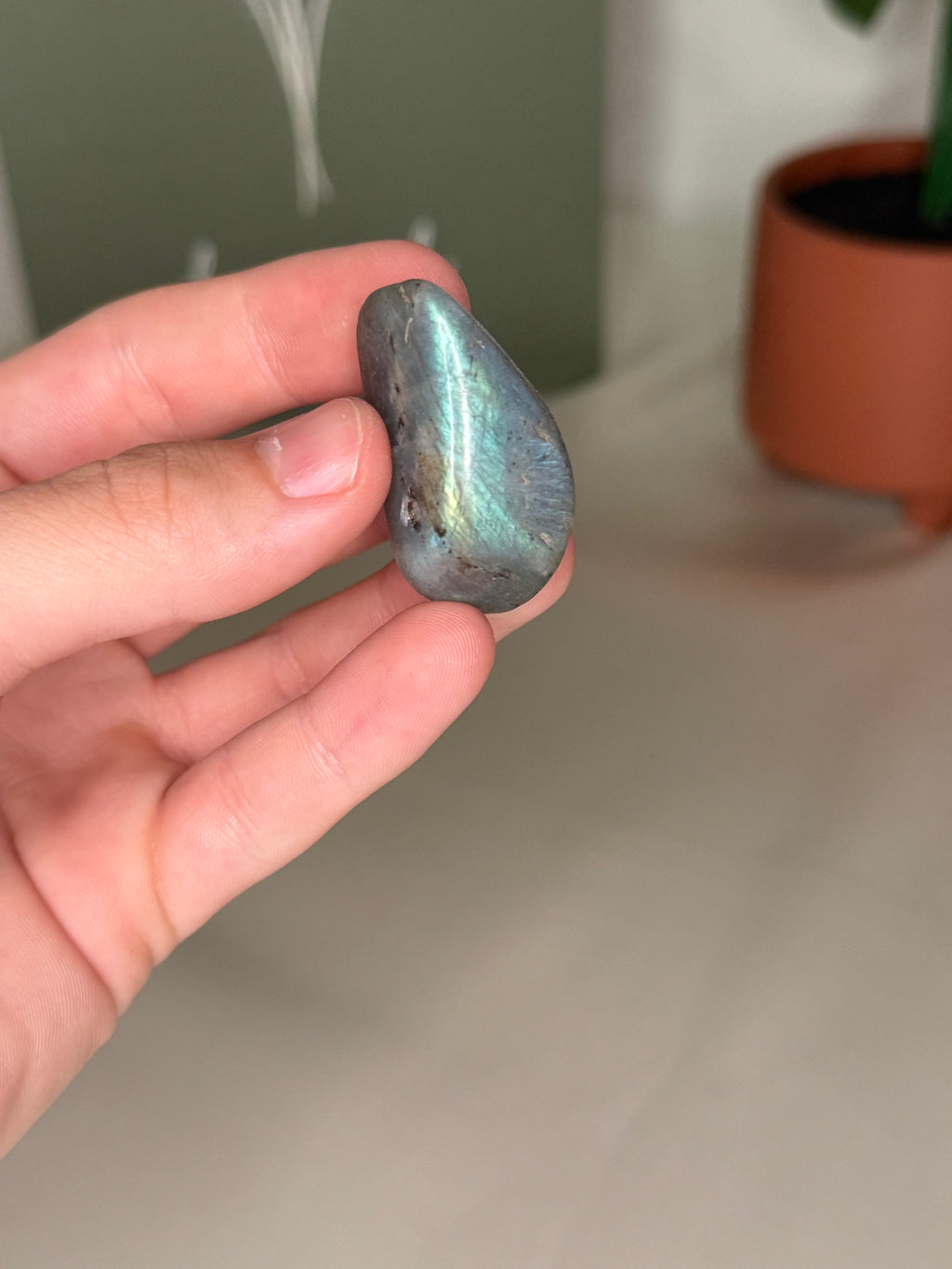 Labradorite tumble
