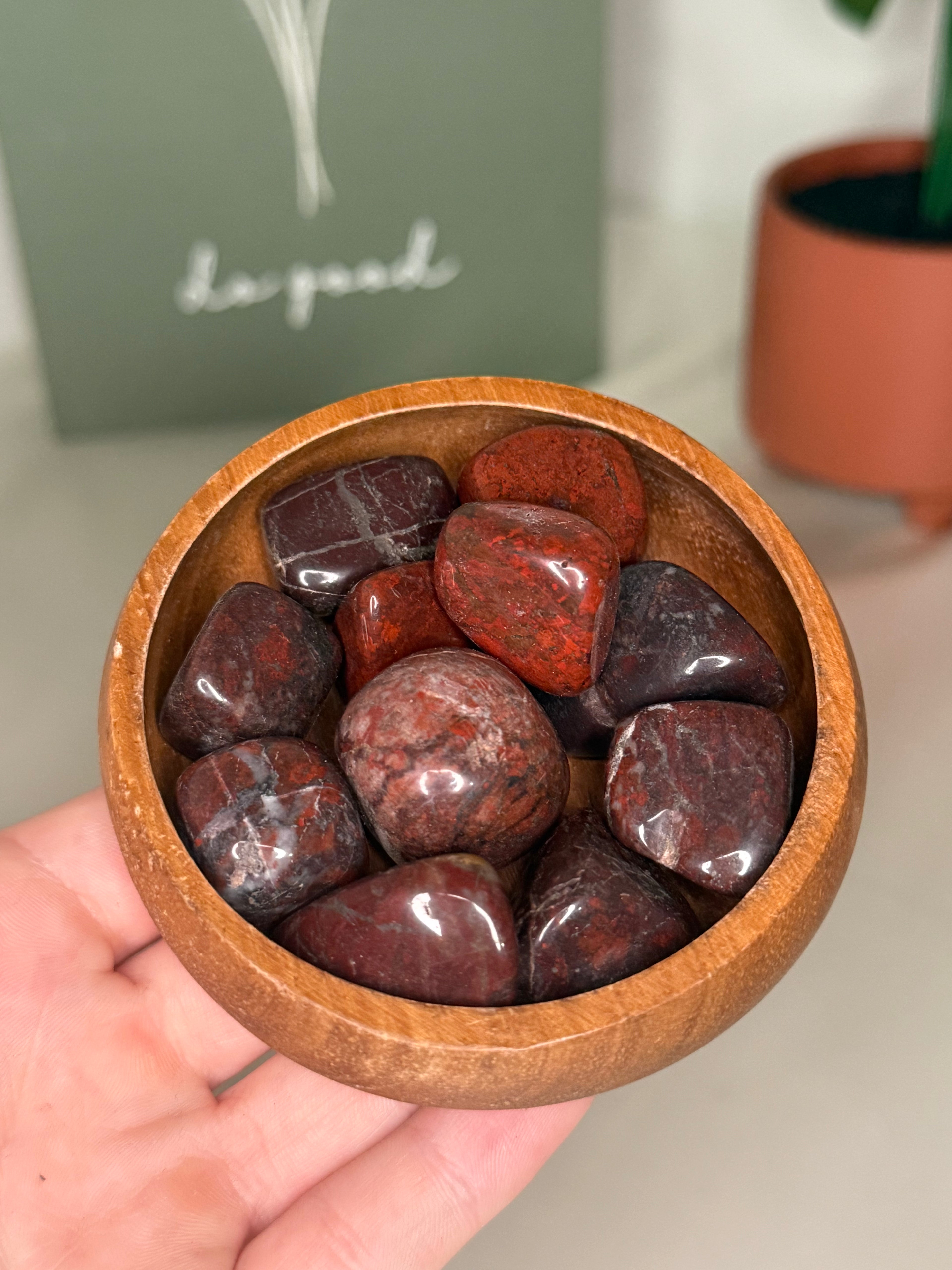 Red jasper tumble
