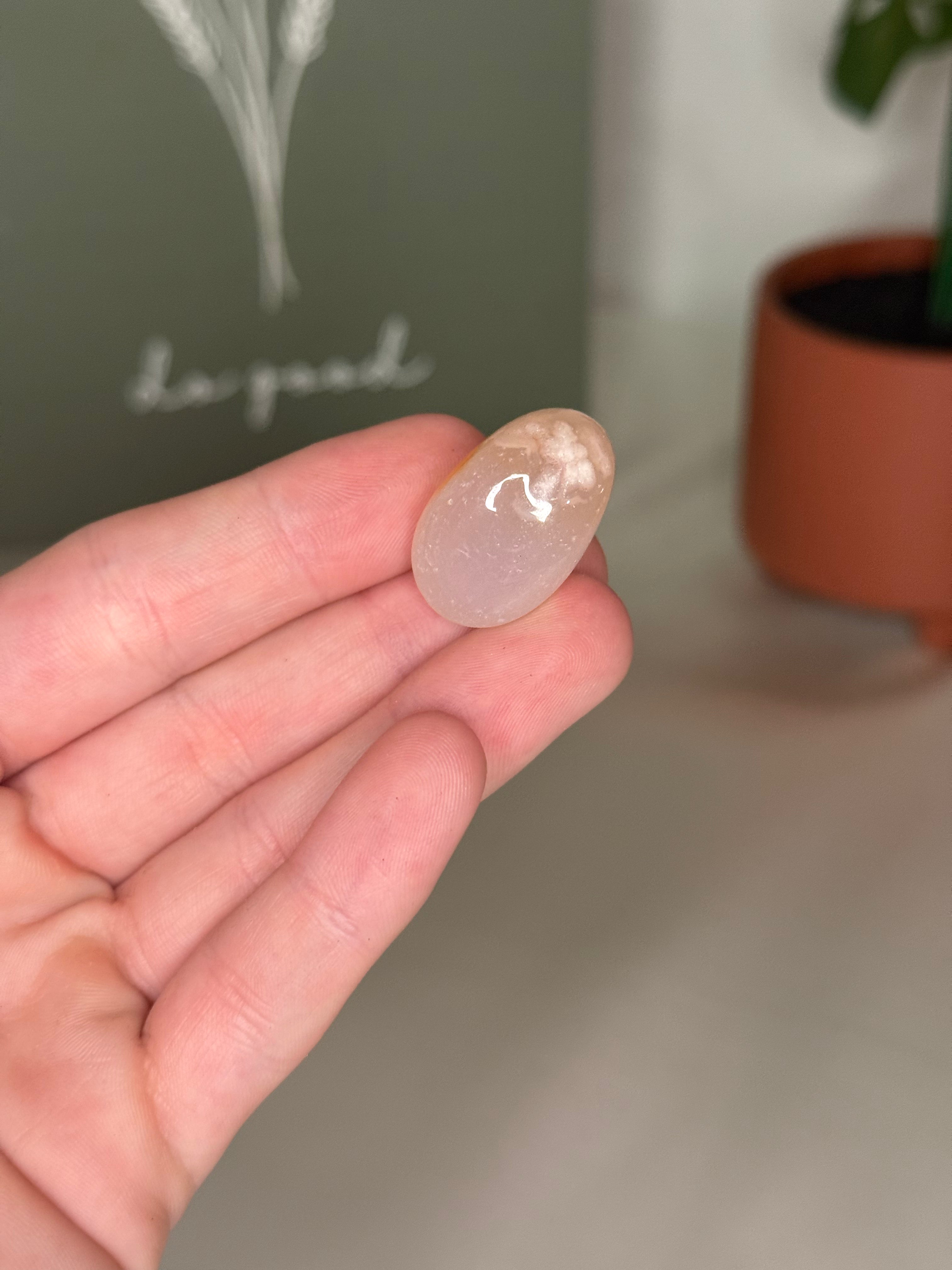 Flower agate tumble