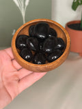 Black obsidian tumble