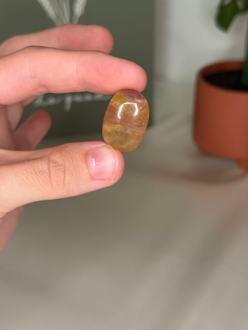 Fluorite tumble