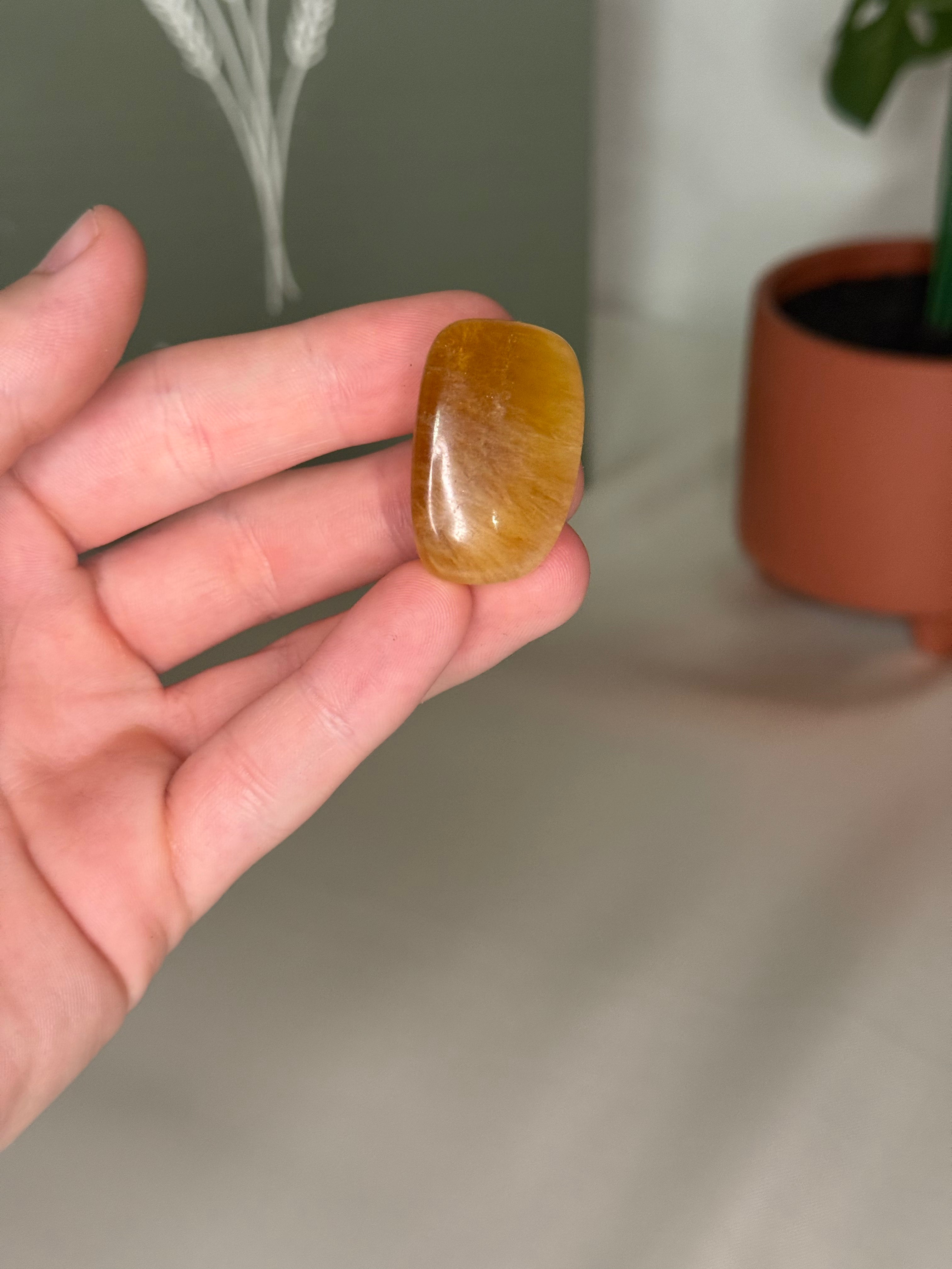 Fluorite tumble