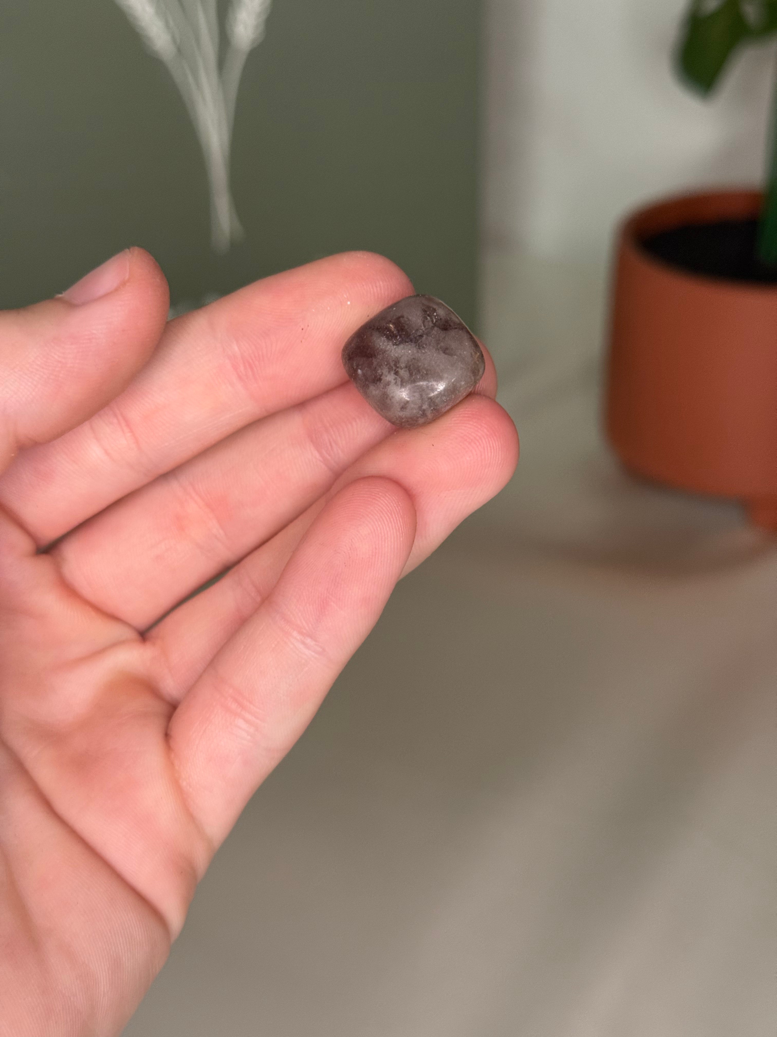 Small fluorite tumble