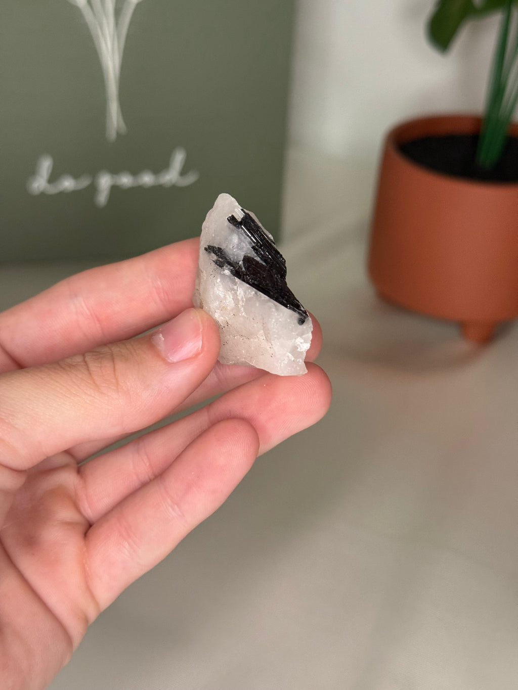 Raw tourmalated quartz