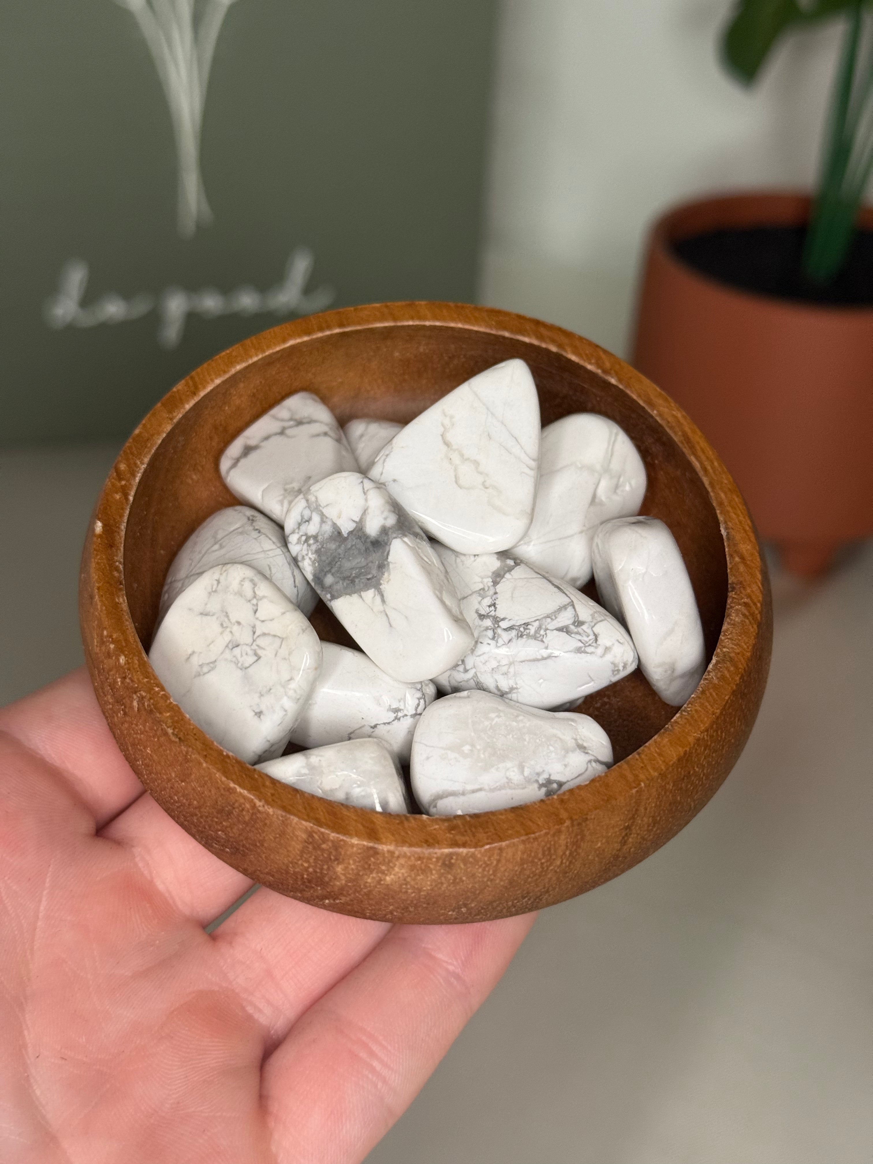 Howlite tumble