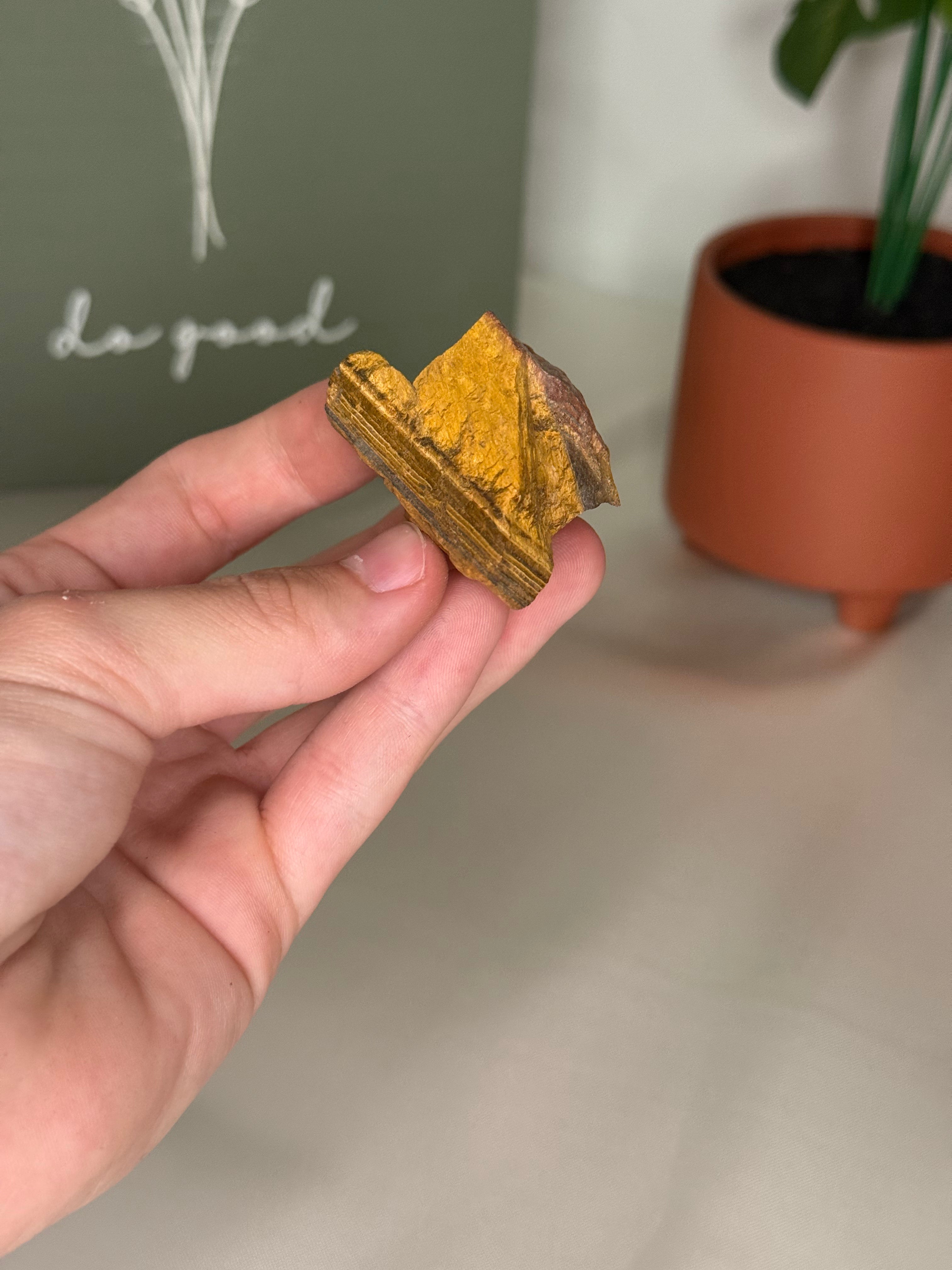 Raw tigers eye