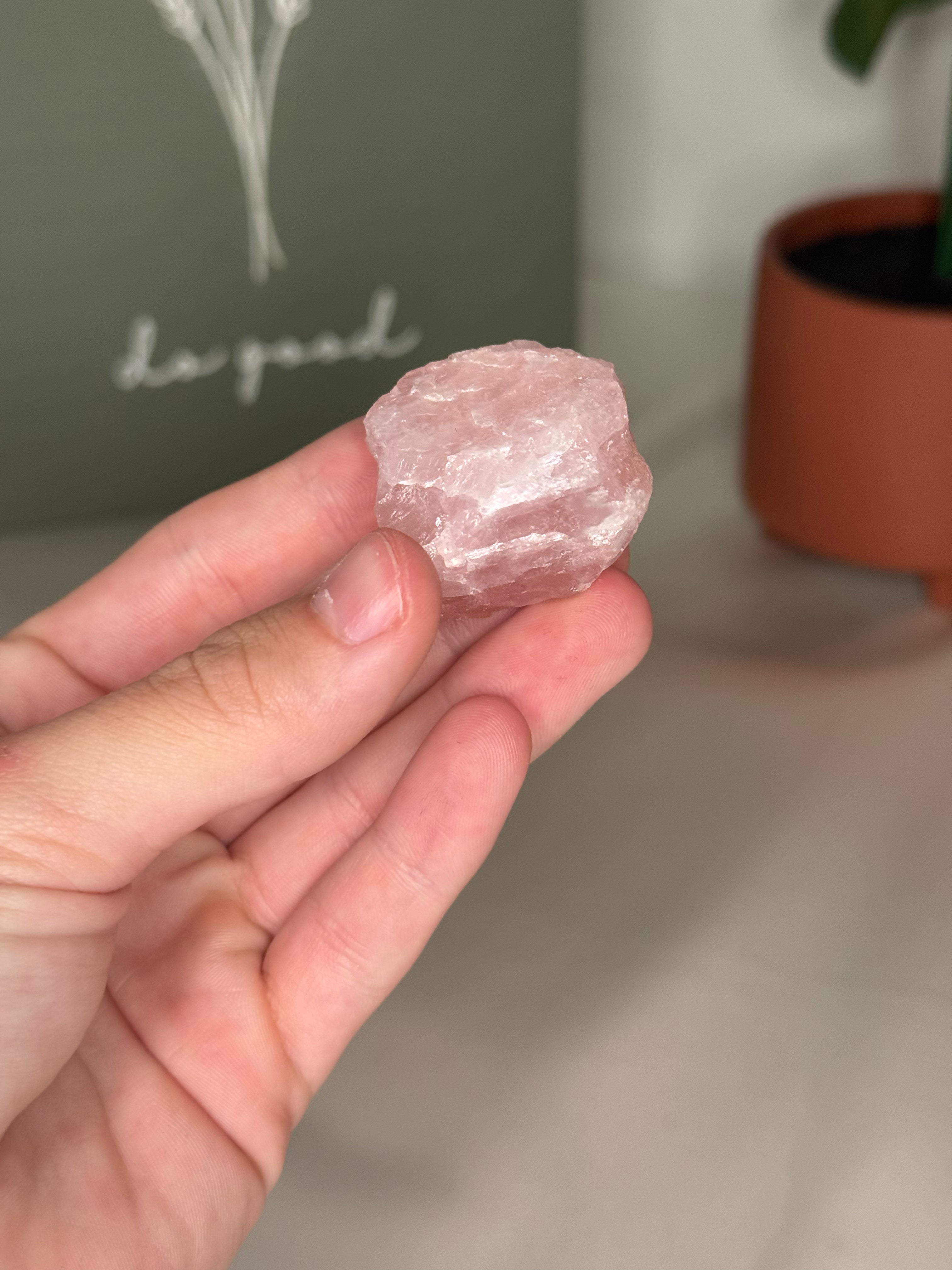 Raw rose quartz