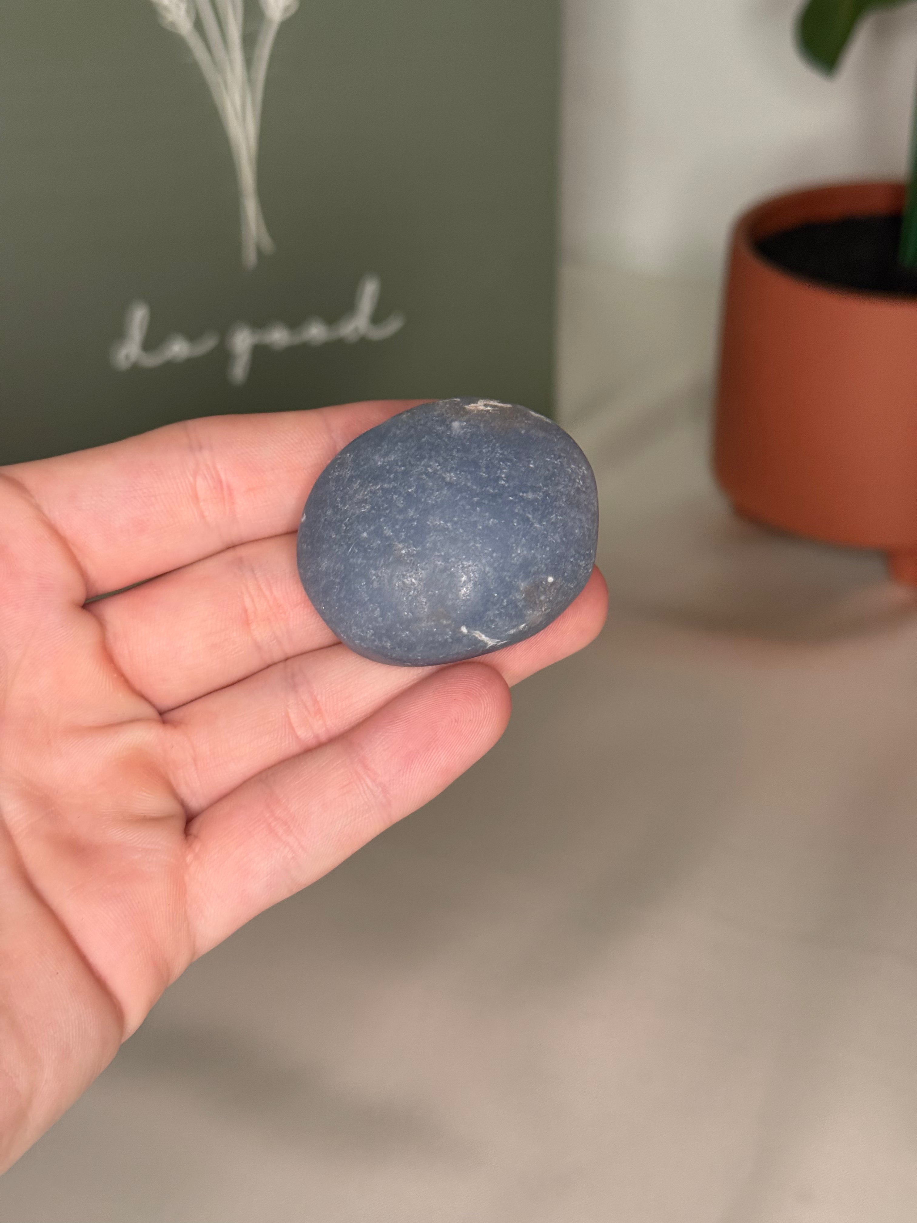 Angelite small palm