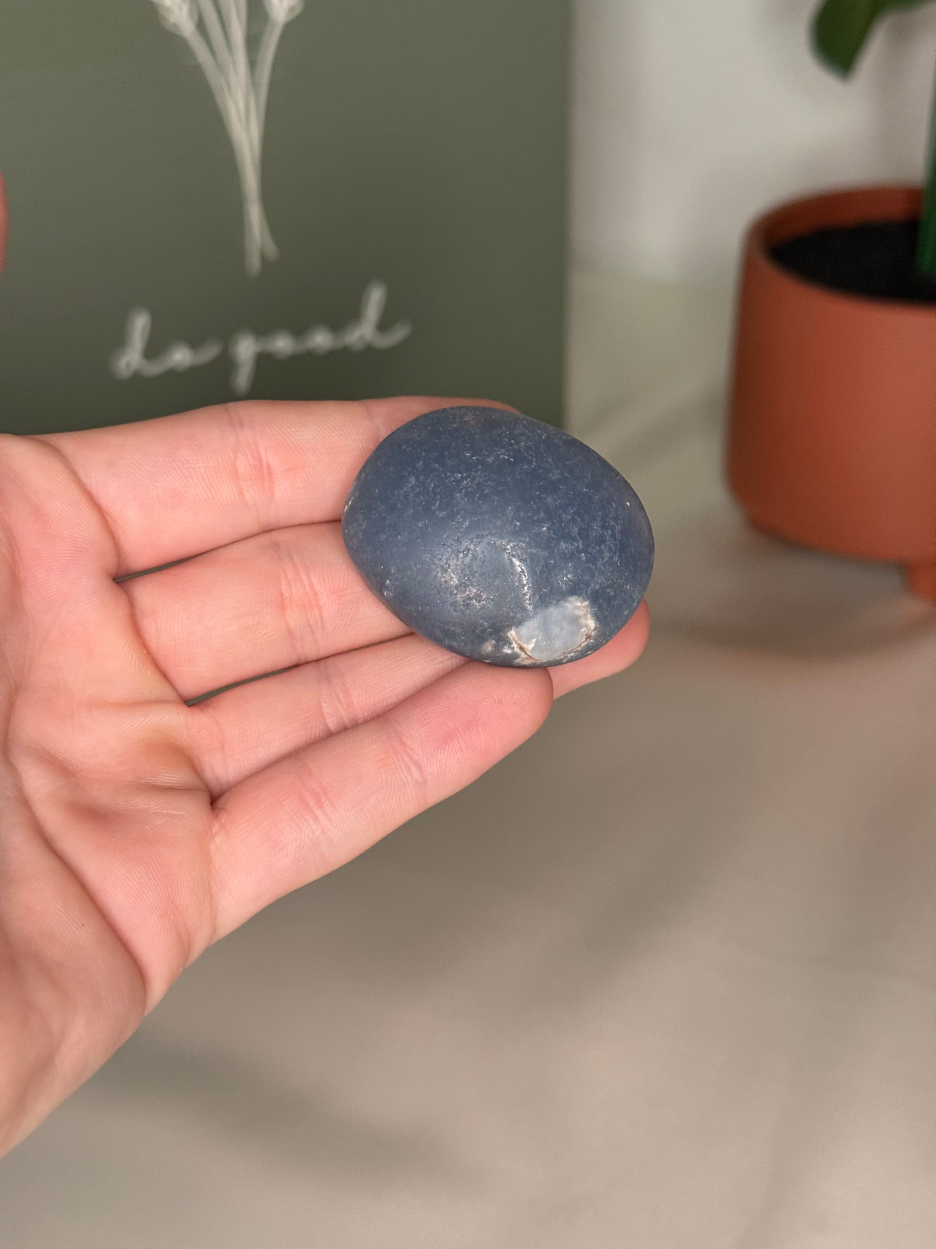 Angelite small palm