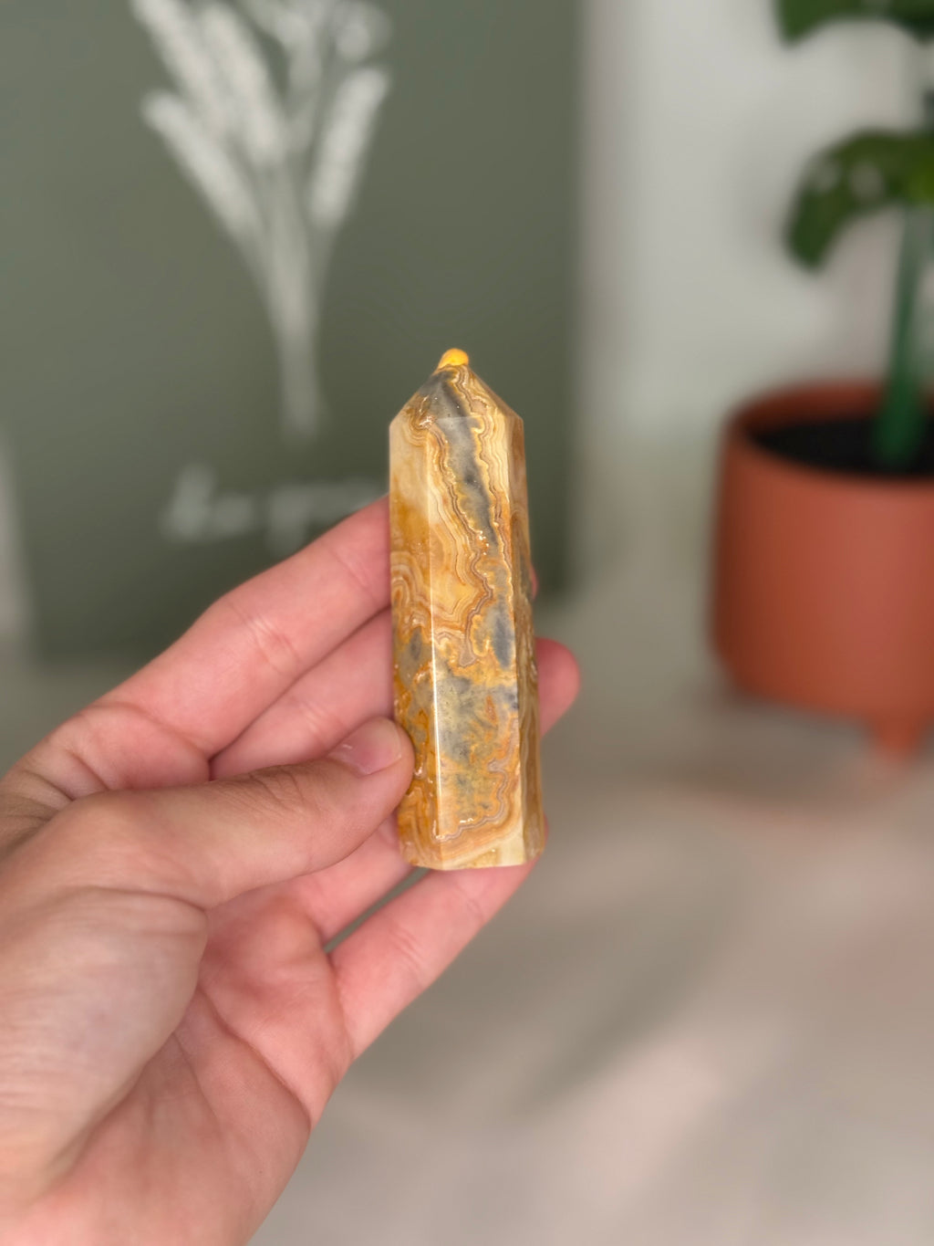 Crazy lace agate tower