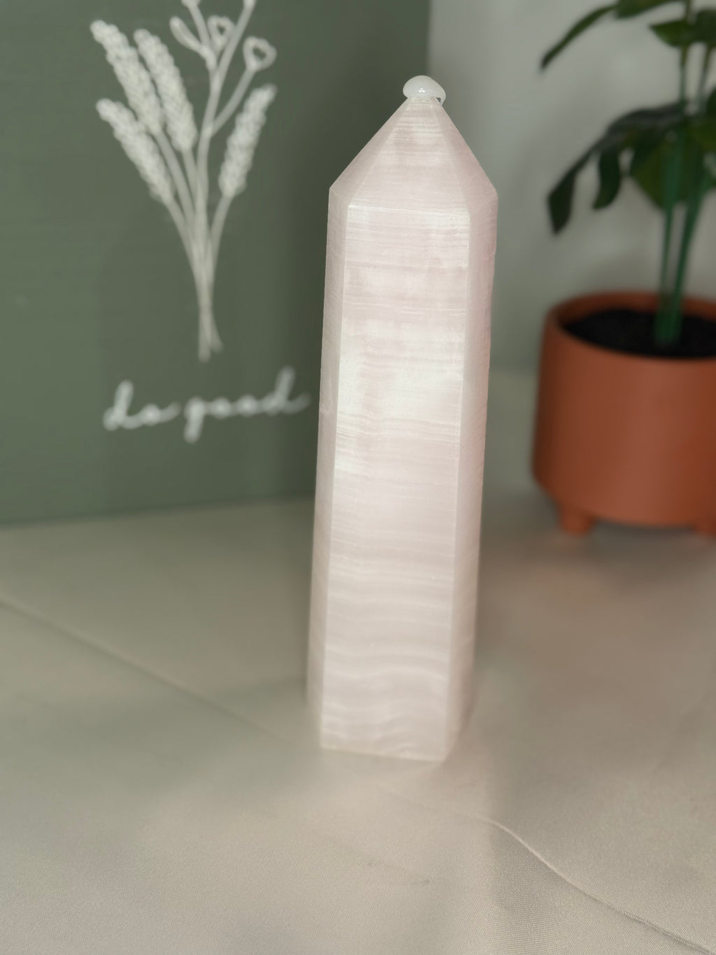 Pink calcite tower (UV reactive)