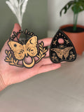 Butterfly sphere stand