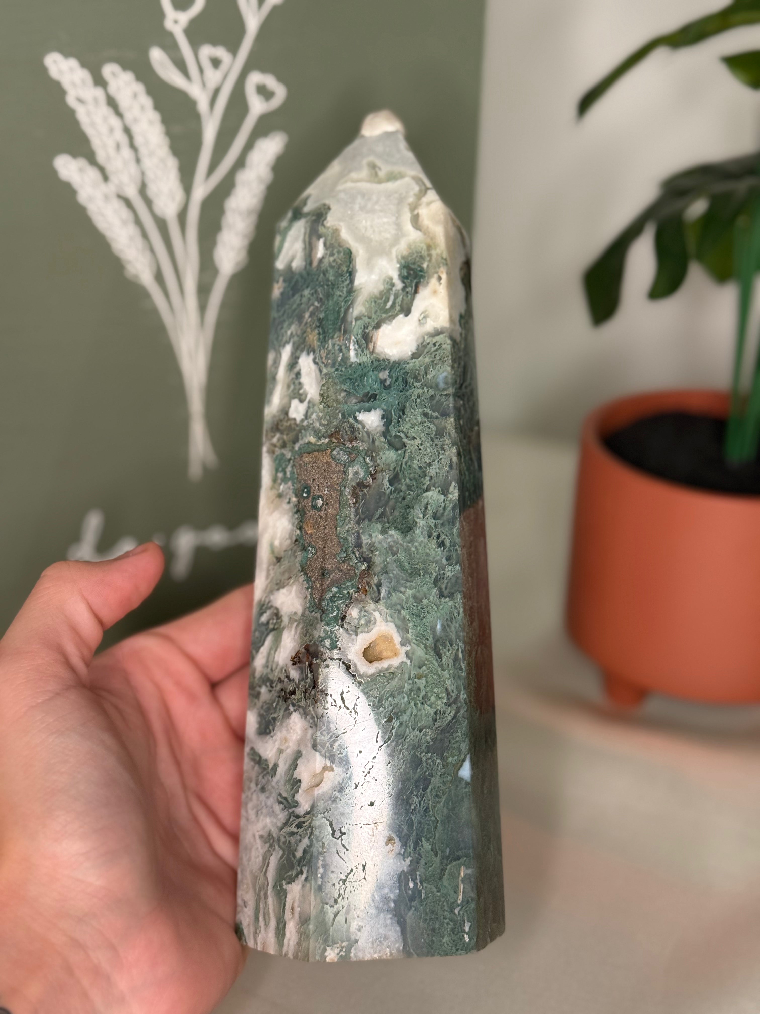 Large moss agate tower