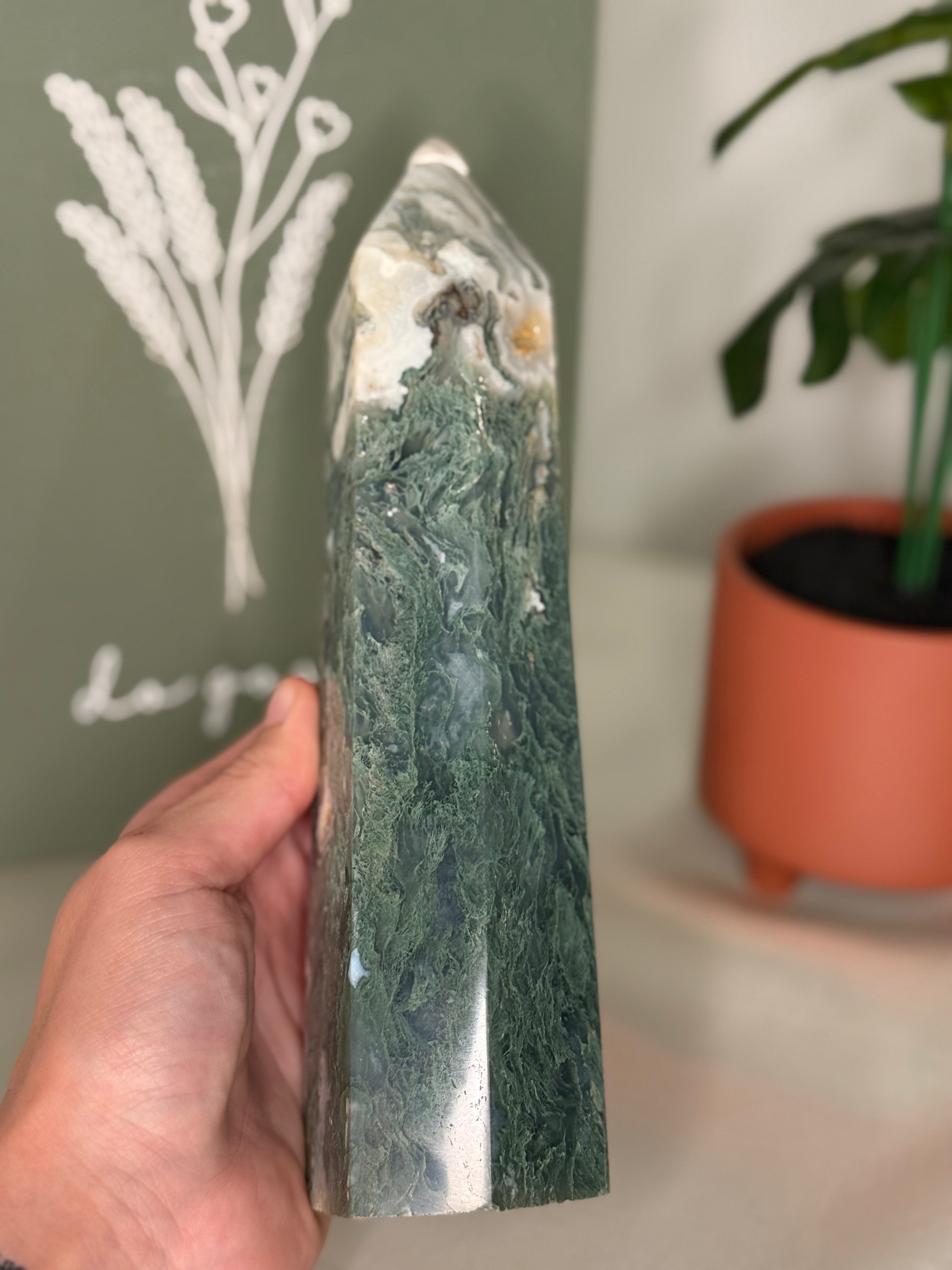 Large moss agate tower