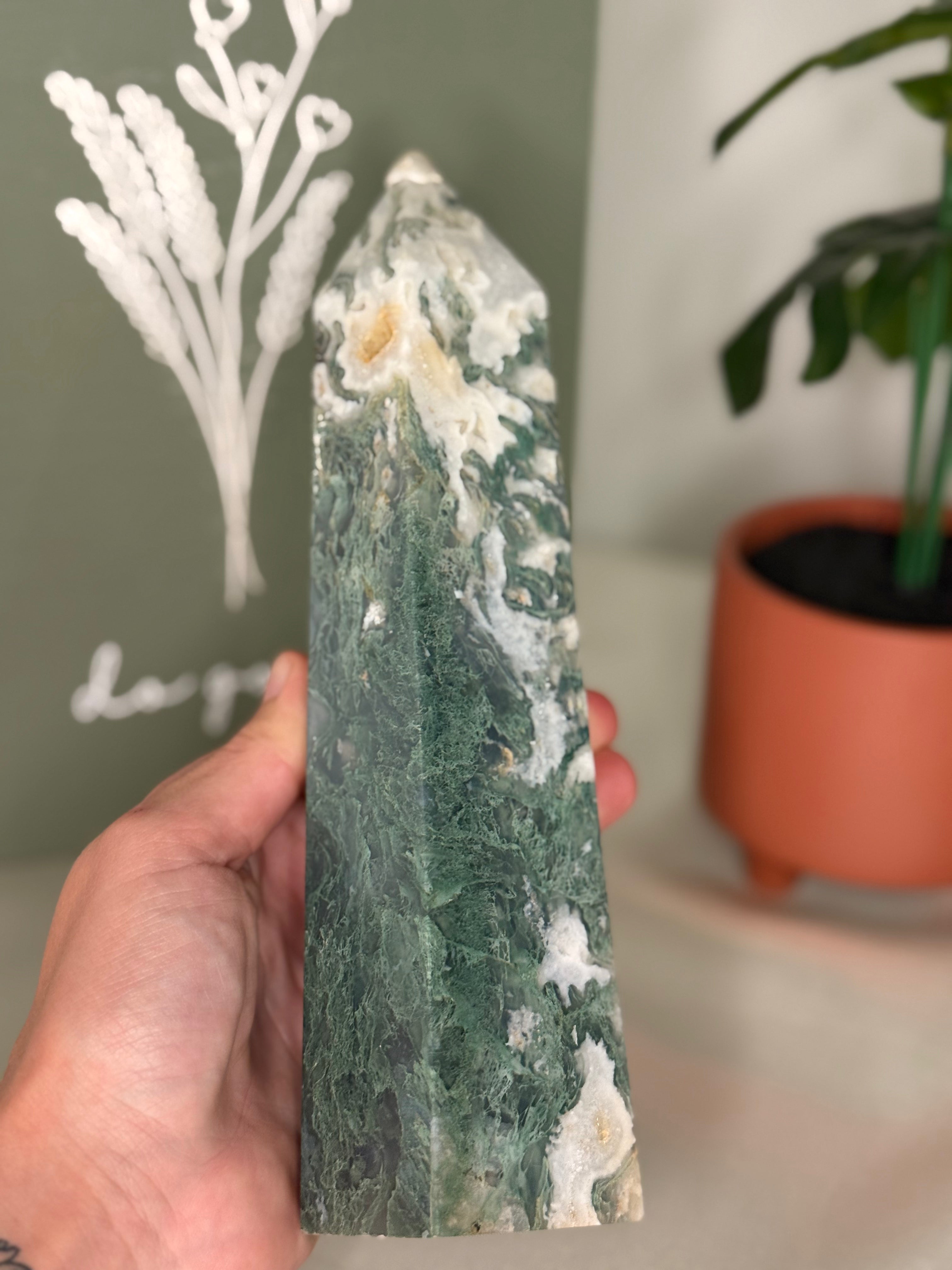 Large moss agate tower