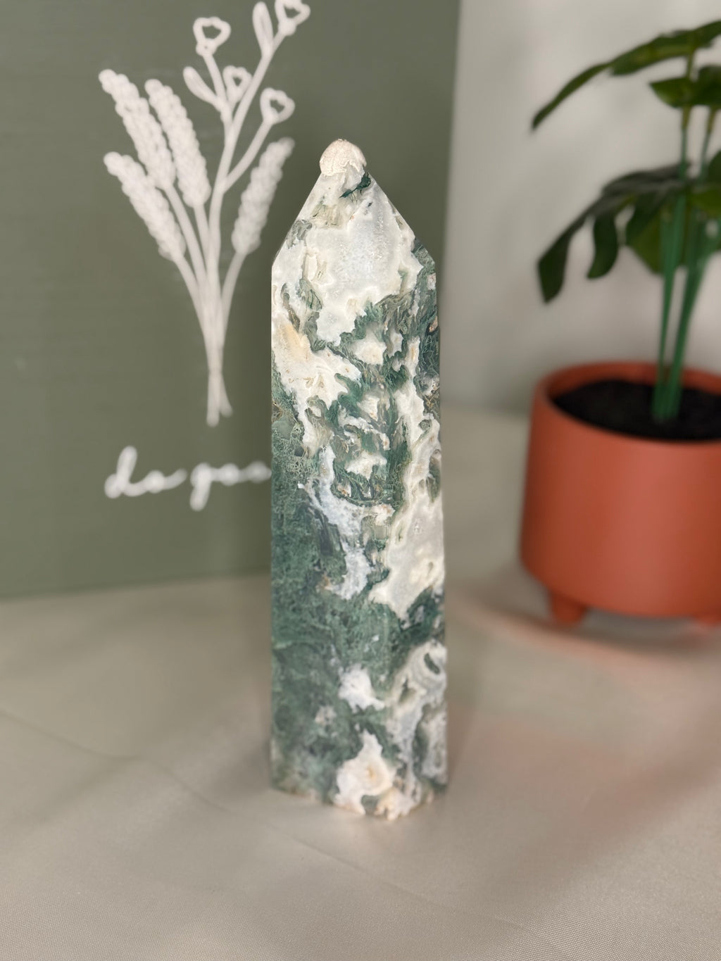 Large moss agate tower